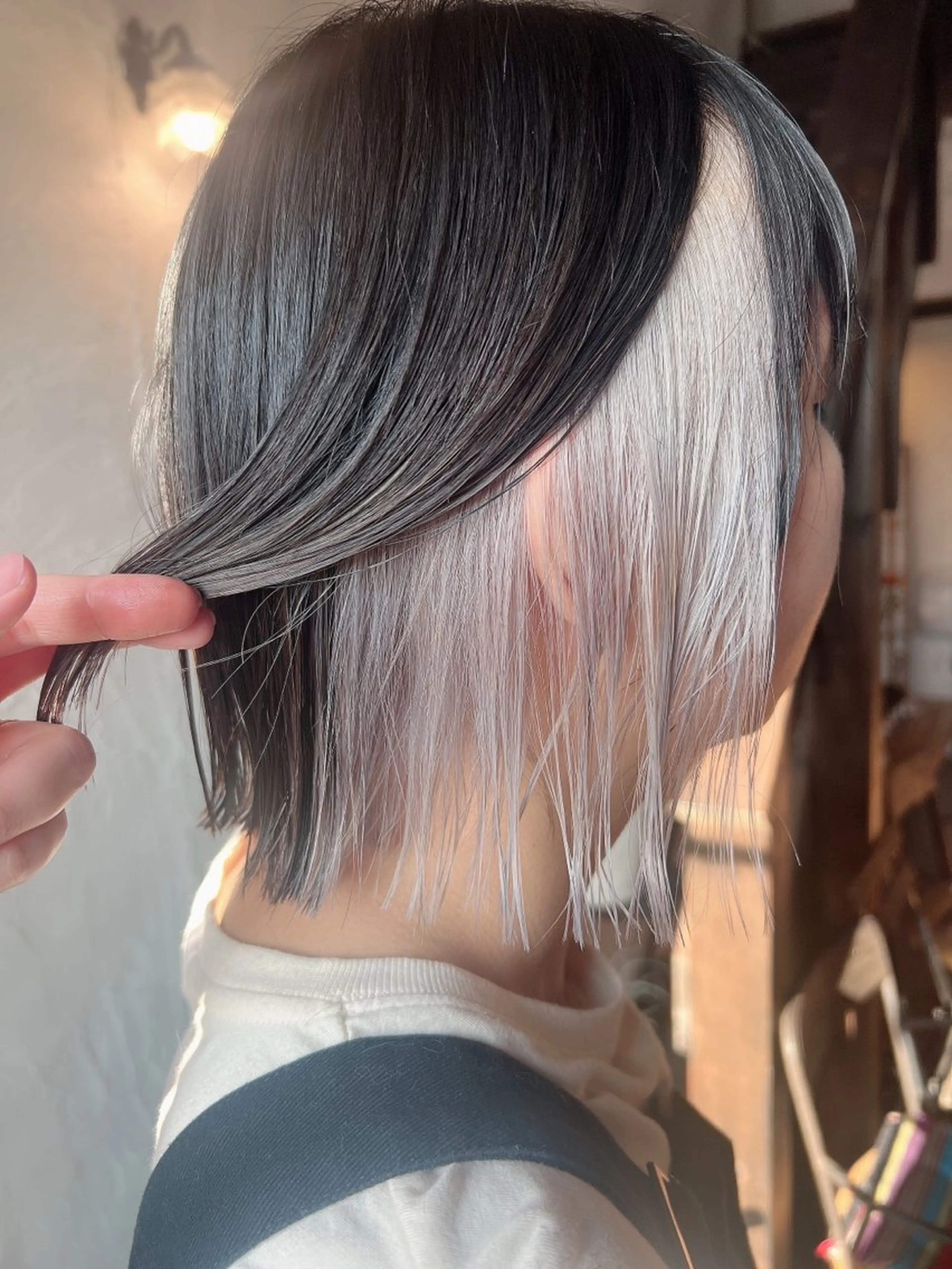 ショート カラー ブリーチ 🩵小野 えりか🩷のヘアスタイル