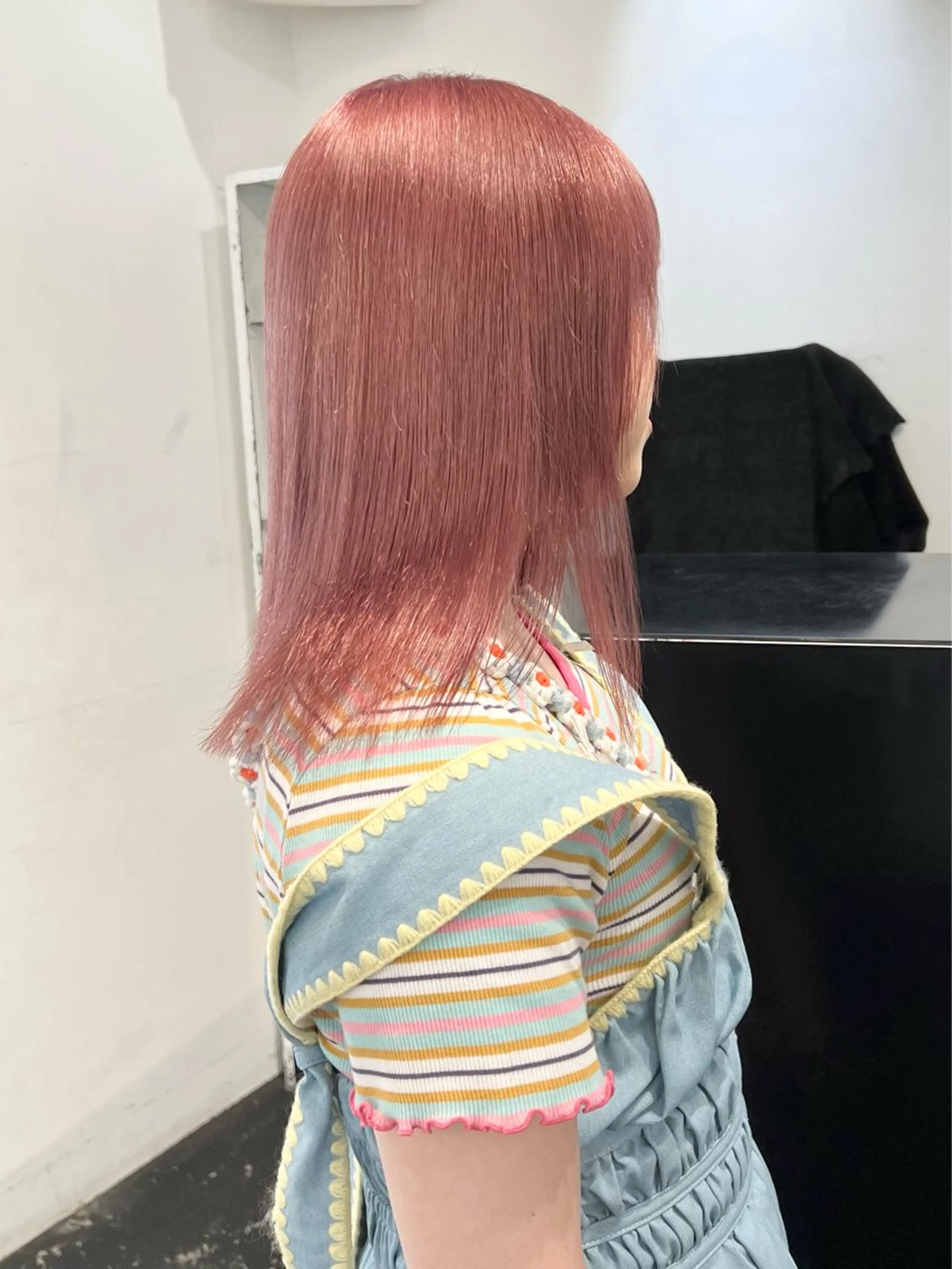 ミディアム カラー ベージュカラー ピンクカラー ピンクベージュ カット ヘアカラー トリートメント HARU//原宿🤍 リピート率NO.1のヘアスタイル