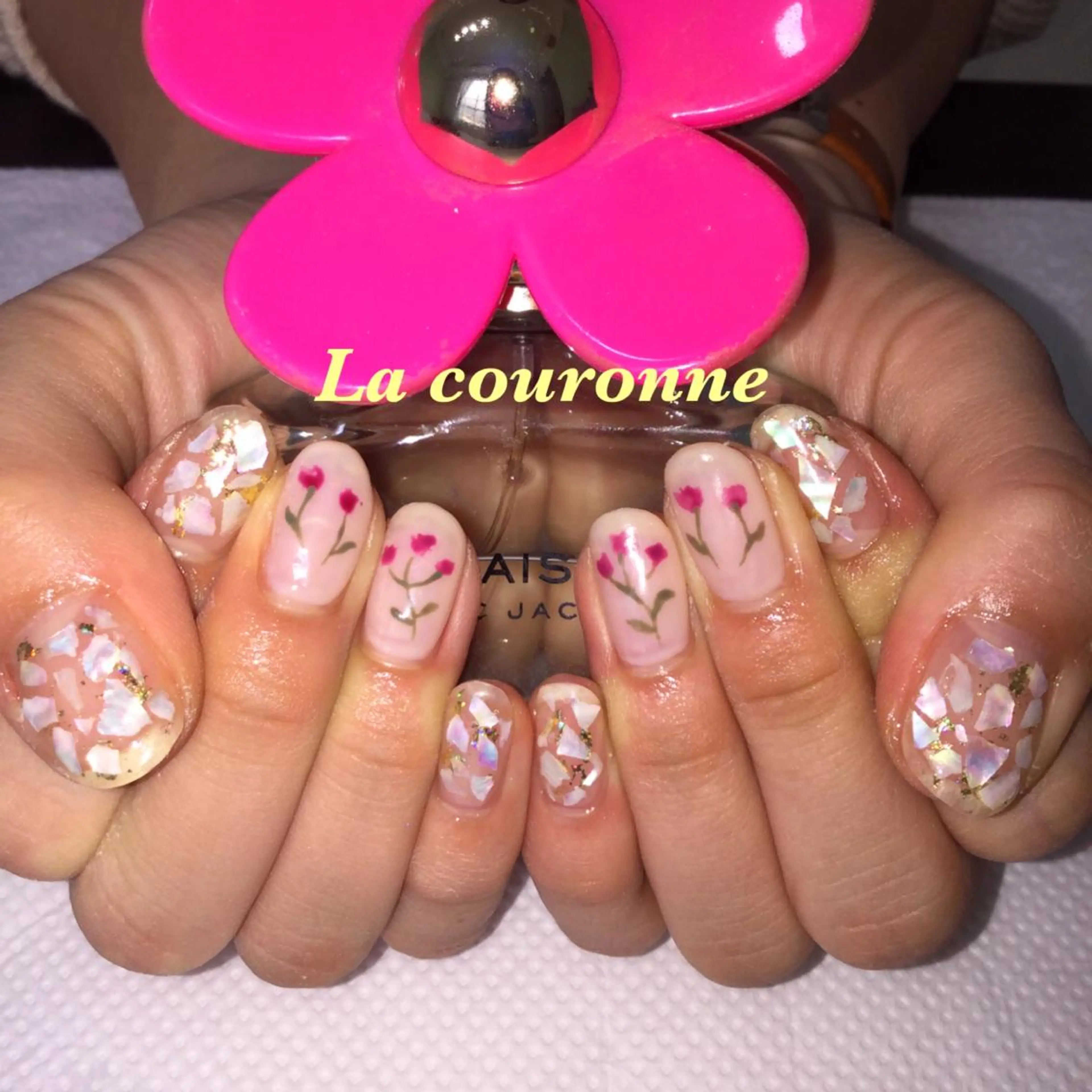 ネイル Lacouronne NATSUMIのネイルデザイン