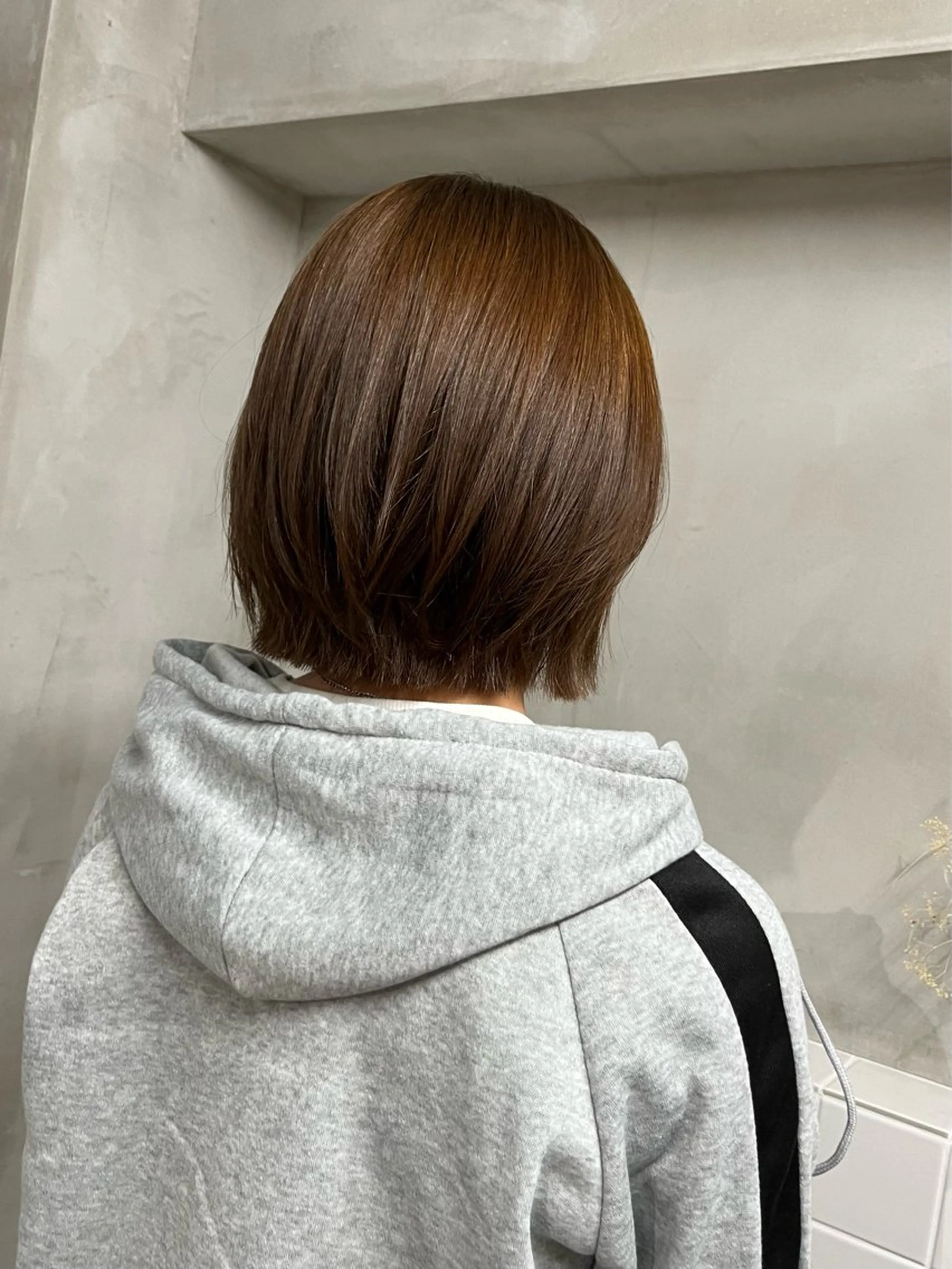 ミディアム ボブレイヤー ボブ レイヤーカット 外ハネヘア anon Loemのヘアスタイル