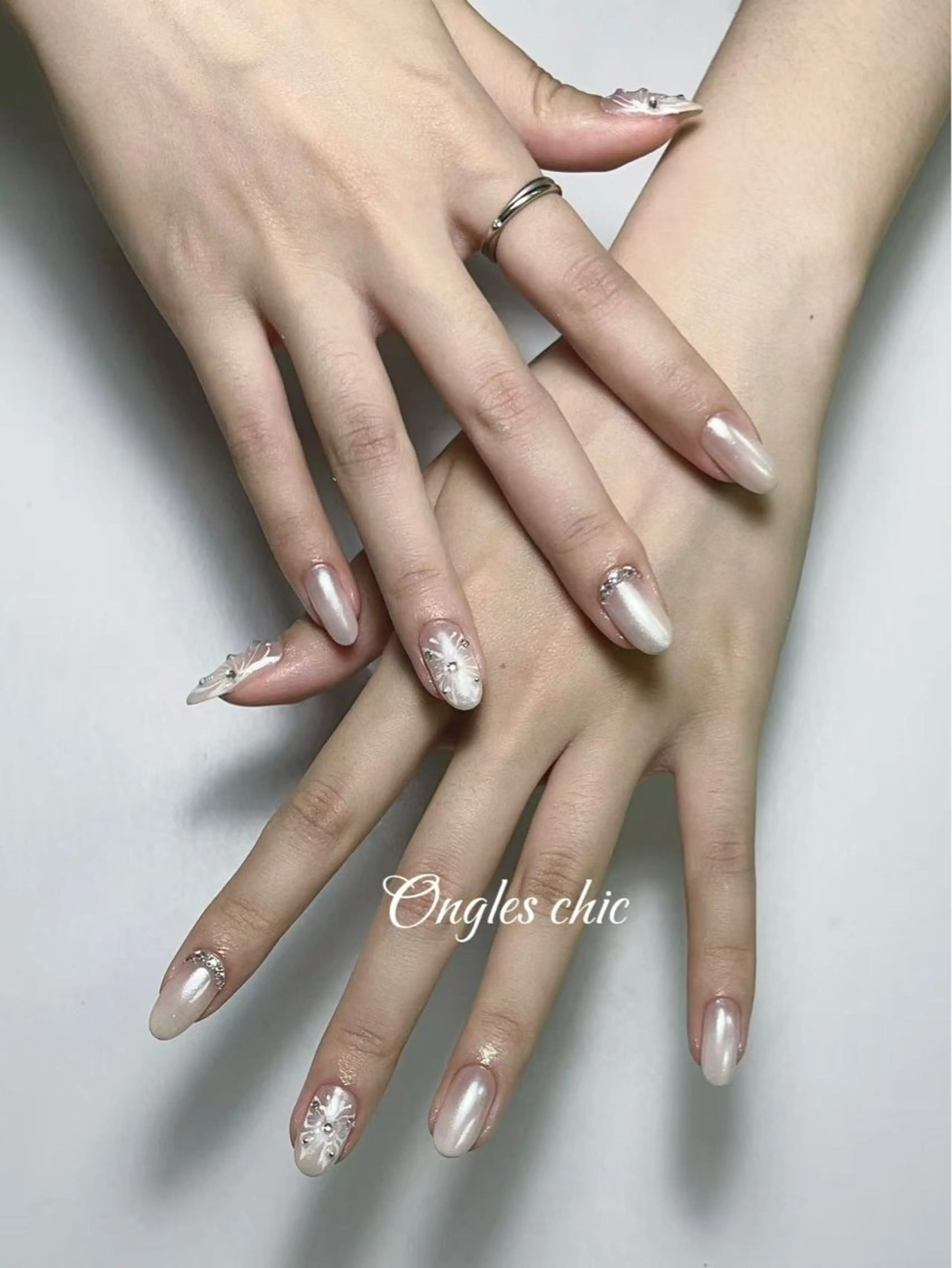 ネイル ハンドネイル ongles chicのネイルデザイン