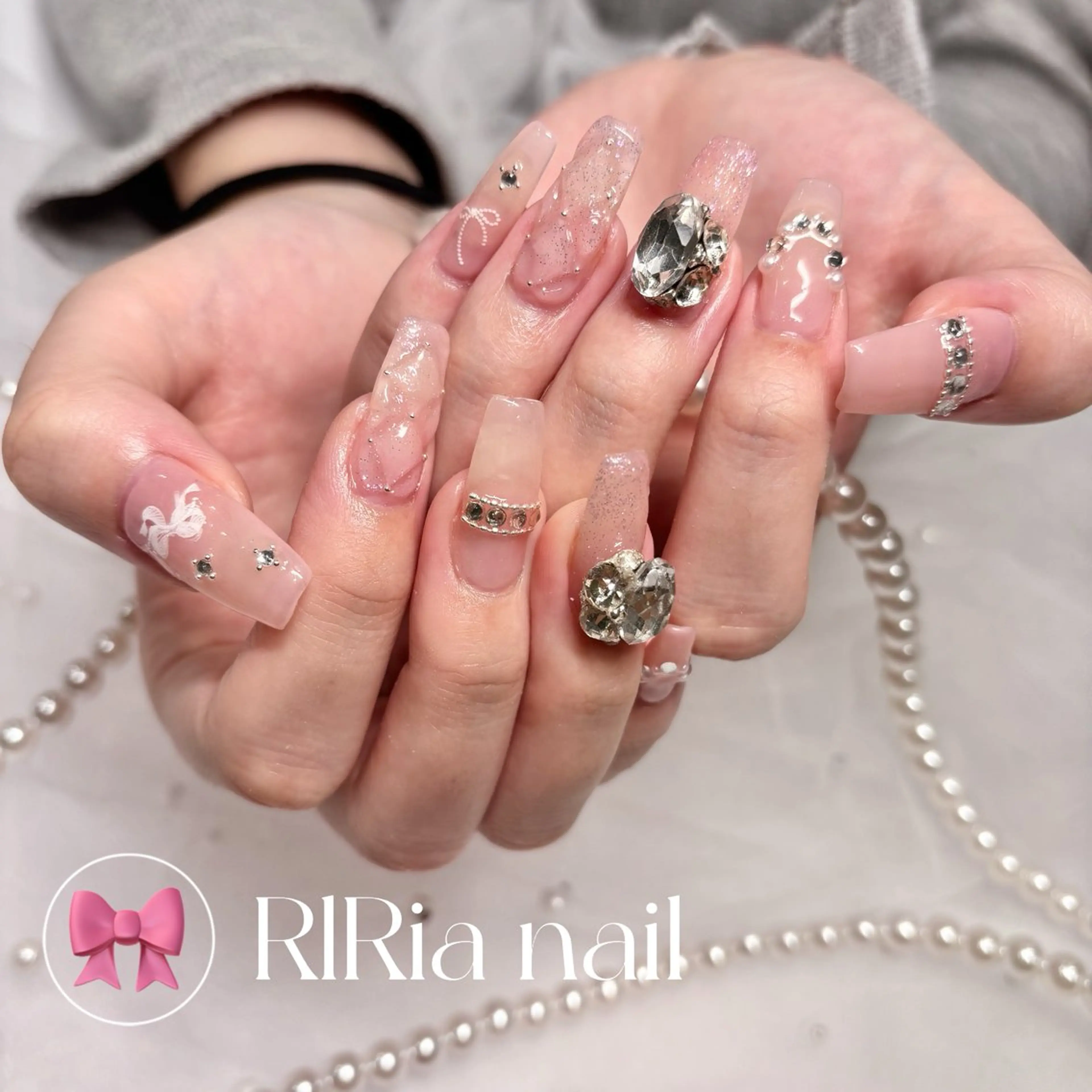 ネイル ストーンネイル ハンドネイル 🎀RIRia nail🎀のネイルデザイン