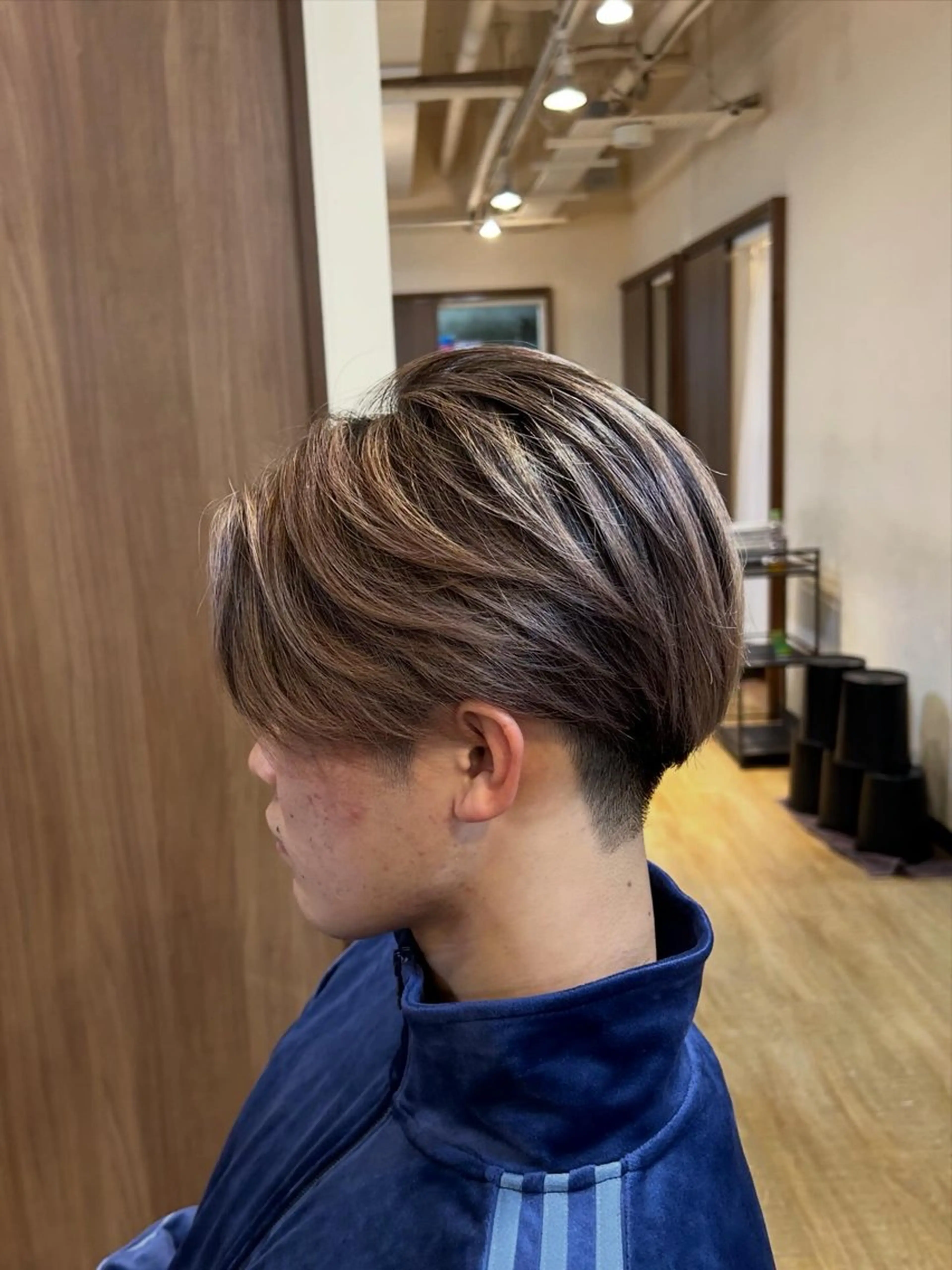カラー メンズ 林 佑哉のヘアスタイル
