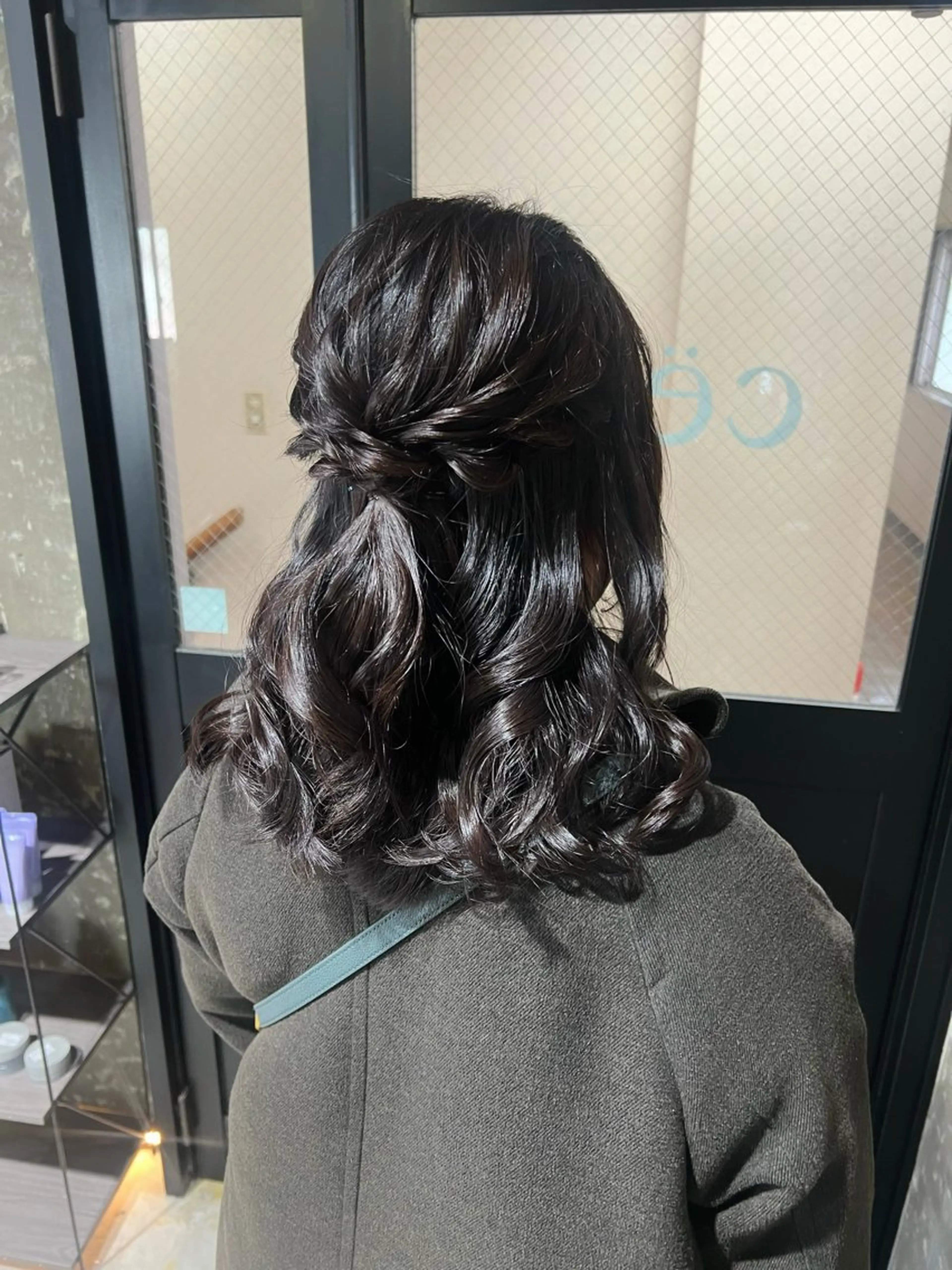 ミディアム ヘアアレンジ ハーフアップ 美髪矯正/髪質改善/ 艶髪🤍伊藤梨紗のヘアスタイル
