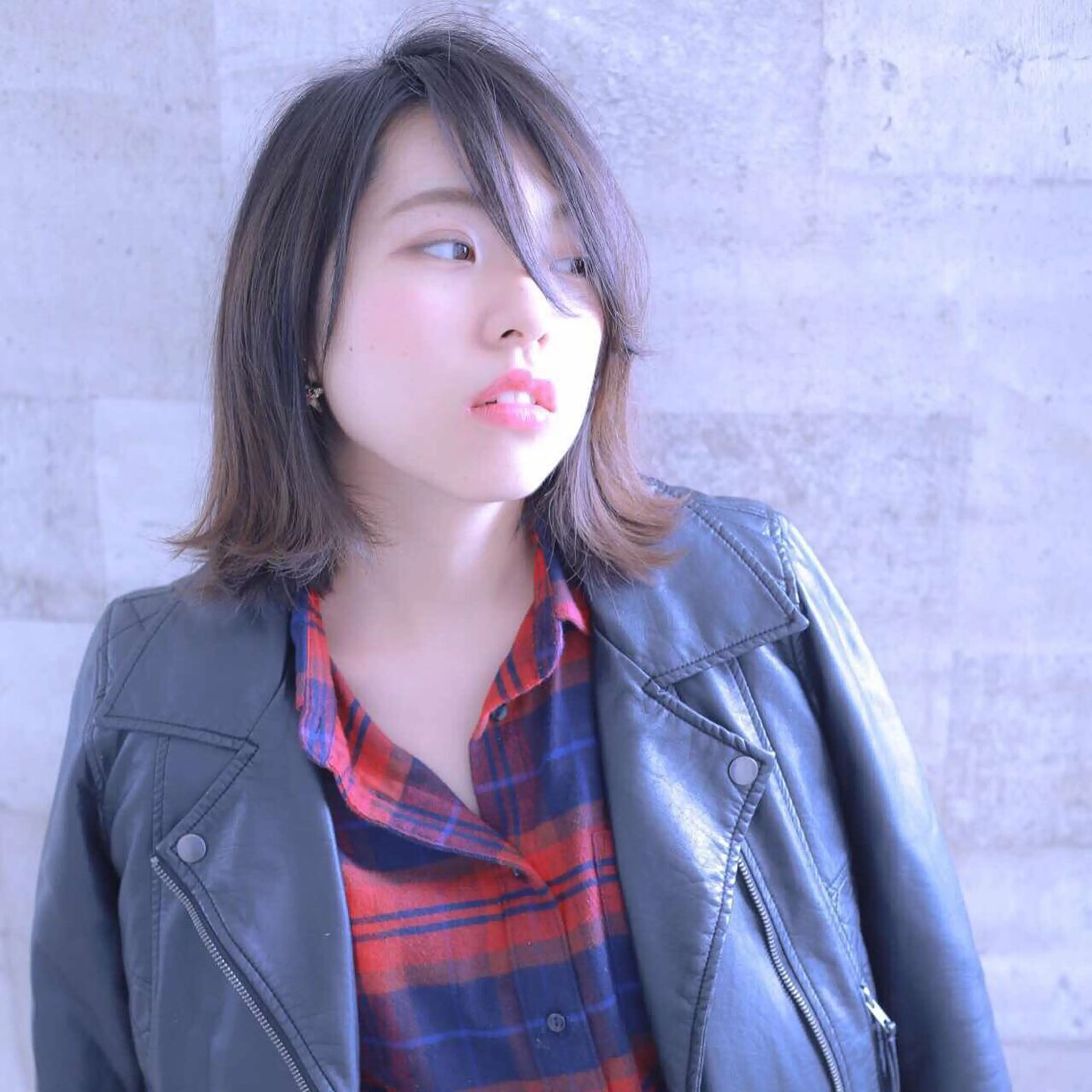 ミディアム 伊藤 裕貴のヘアスタイル