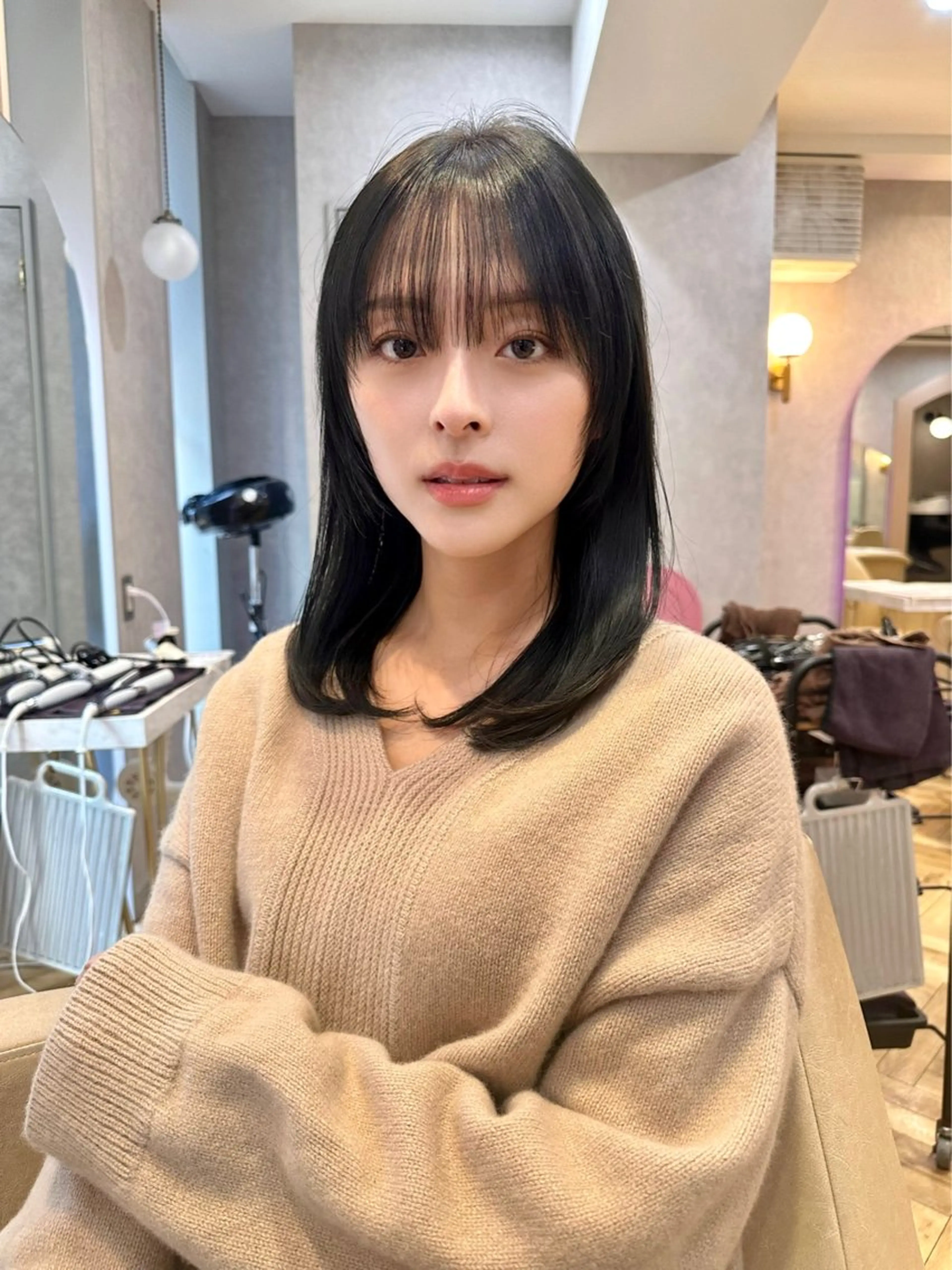 セミロング 顔まわりレイヤー レイヤーカット カット ヘアカラー トリートメント ヘアセット 銀座副店長/レイヤー /髪質改善/田島のヘアスタイル