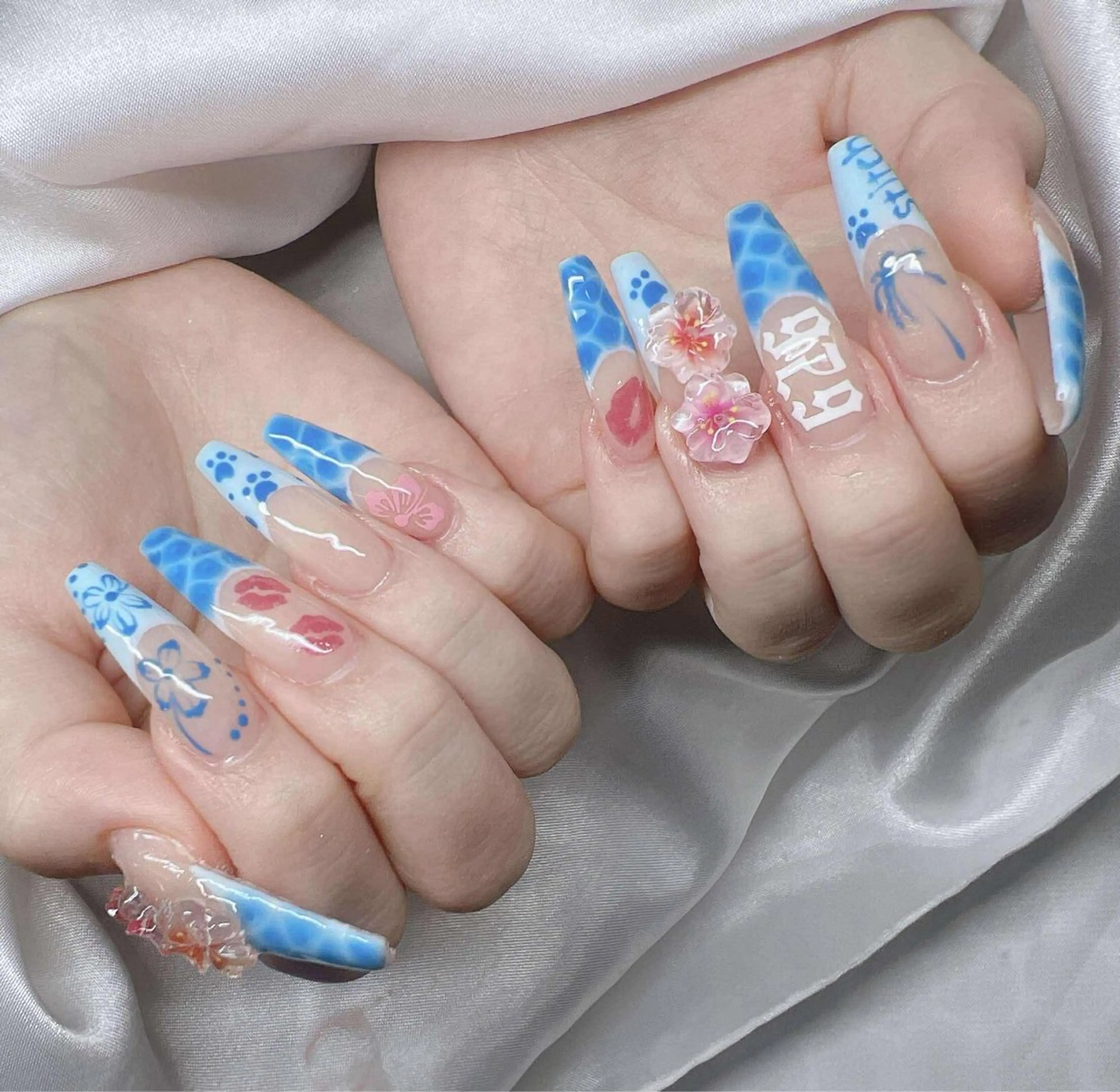 ネイル 長さ出し グラデーション 卒業式 キラキラネイル マグネットネイル ハンドネイル Lee Nailsのネイルデザイン