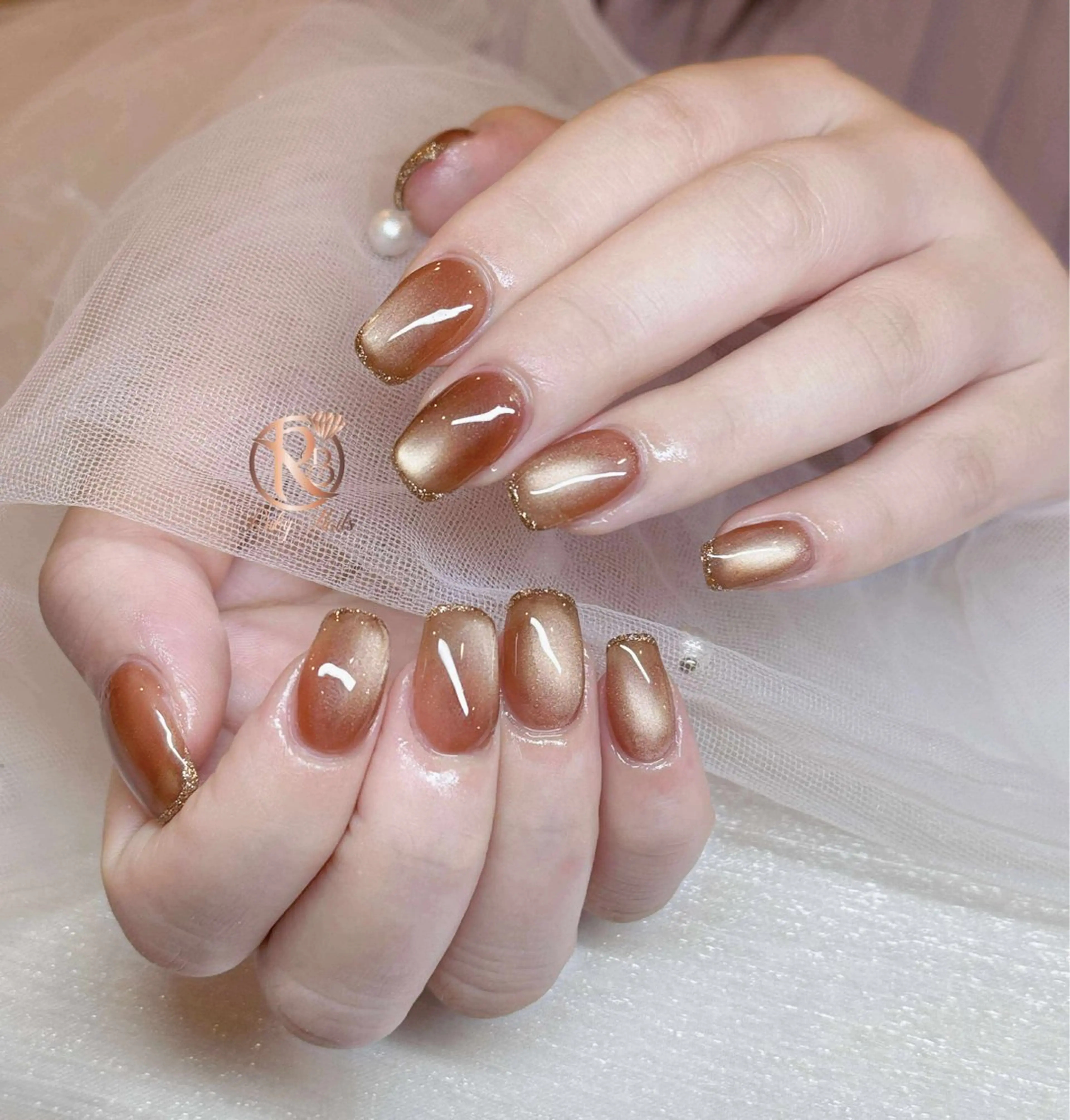 ネイル チークネイル フットネイル フレンチネイル グラデーション キラキラネイル Yukichan 日暮里店のネイルデザイン