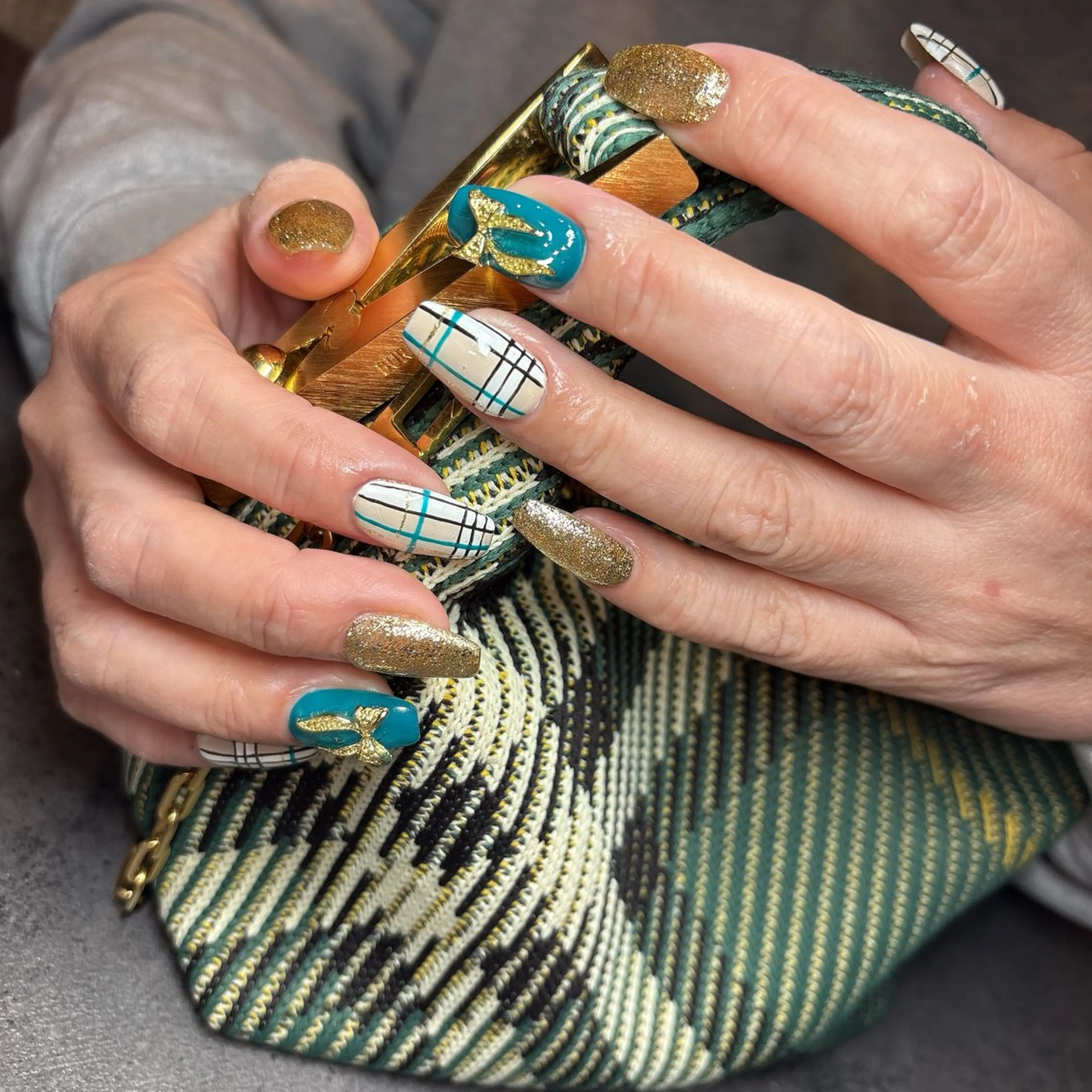 ネイル ジェルネイル ハードジェル スカルプネイル しば まなみのネイルデザイン