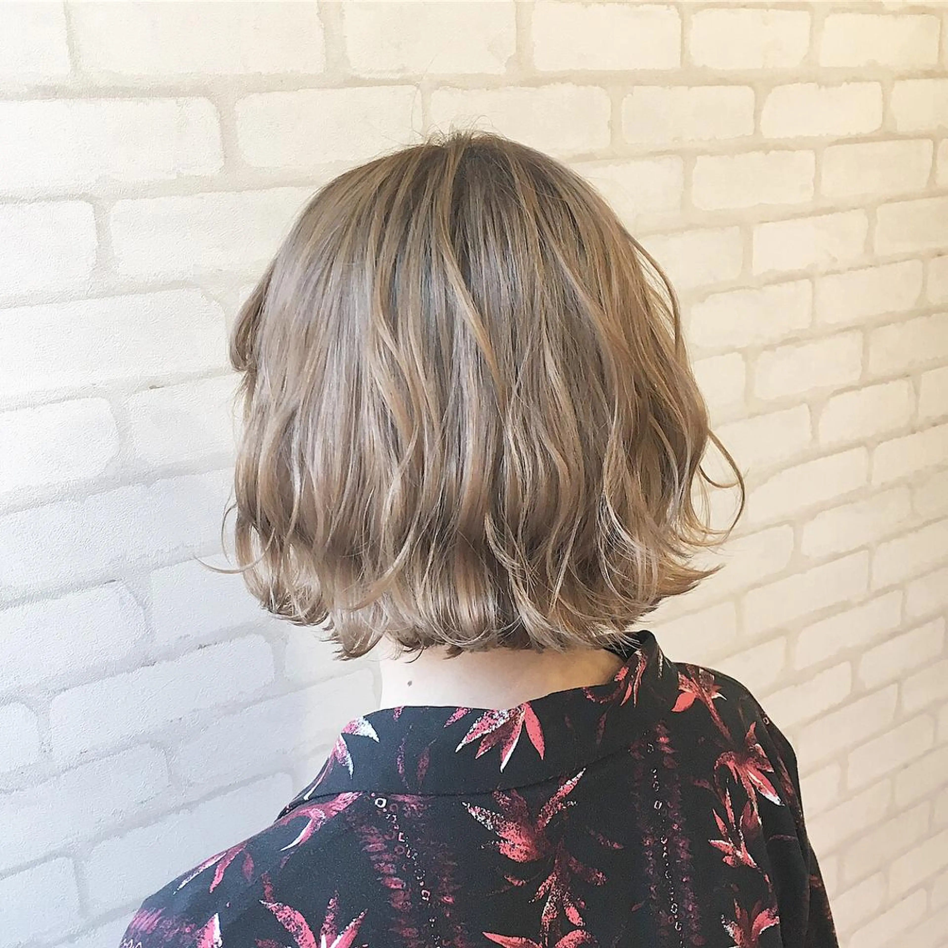 ミディアム カラー ベージュカラー カット ヘアカラー トリートメント ✨艶髪✨透明感✨ 山内大樹のヘアスタイル