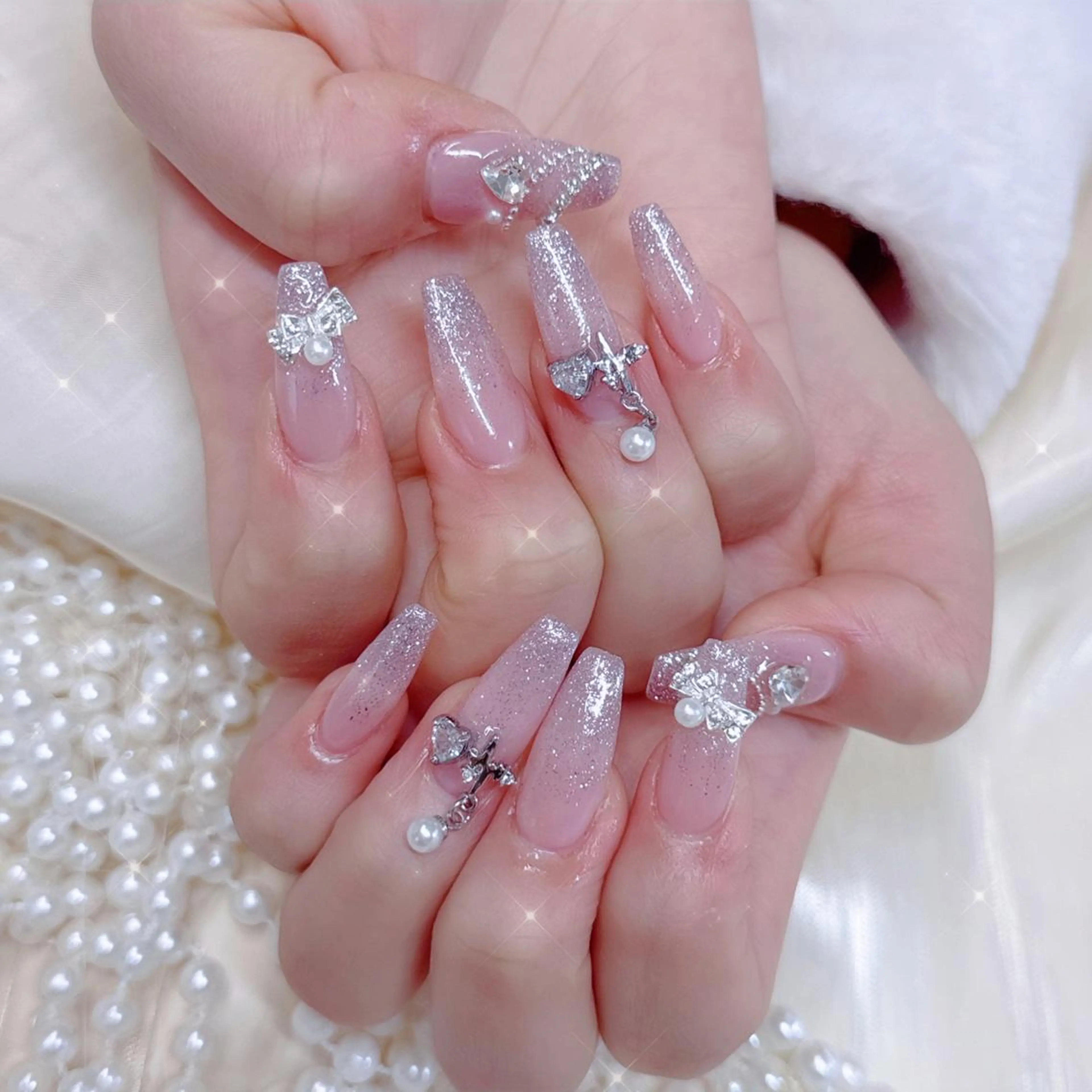 ネイル queens nailsalonのネイルデザイン