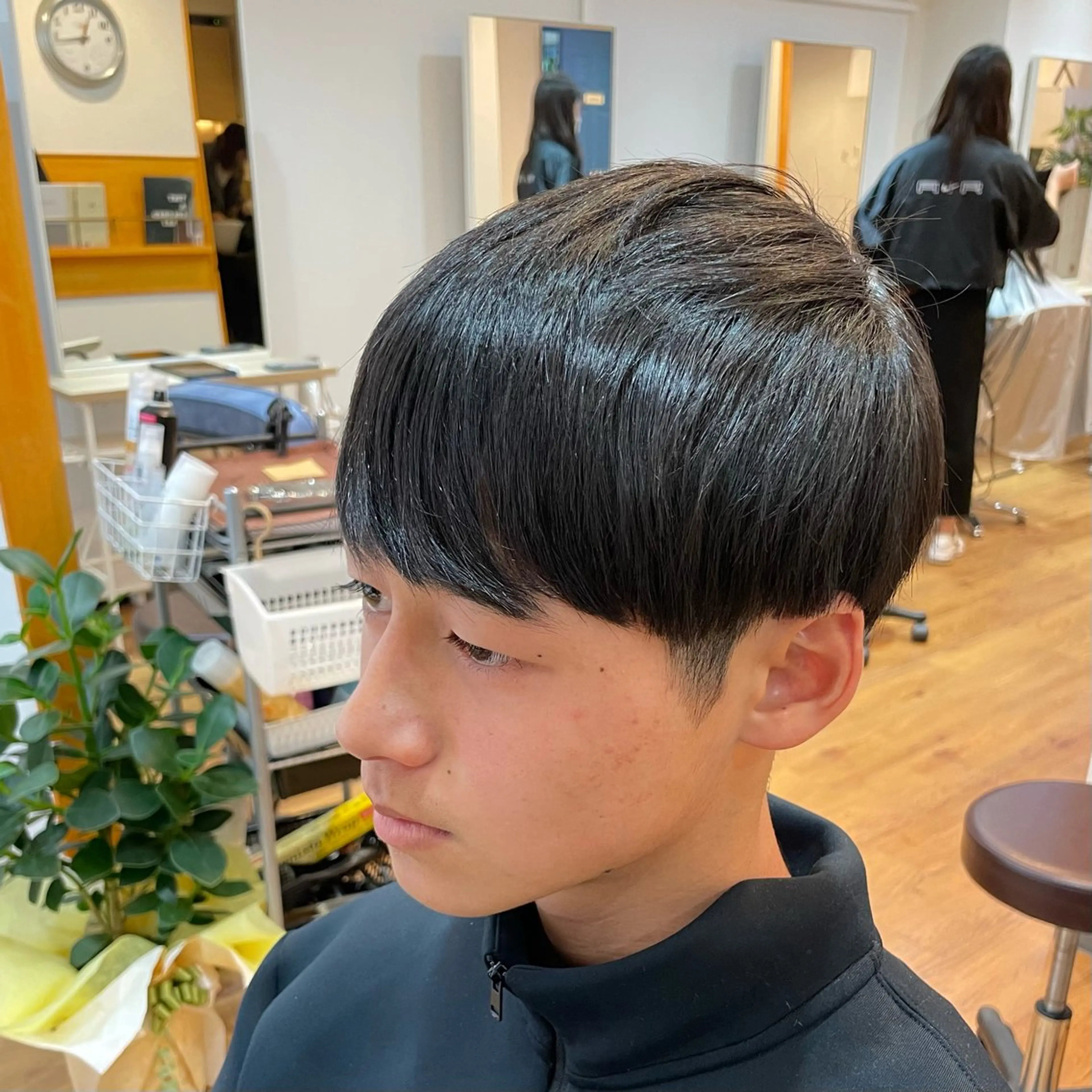 メンズカット+ナチュラル縮毛矯正+潤いトリートメントの写真