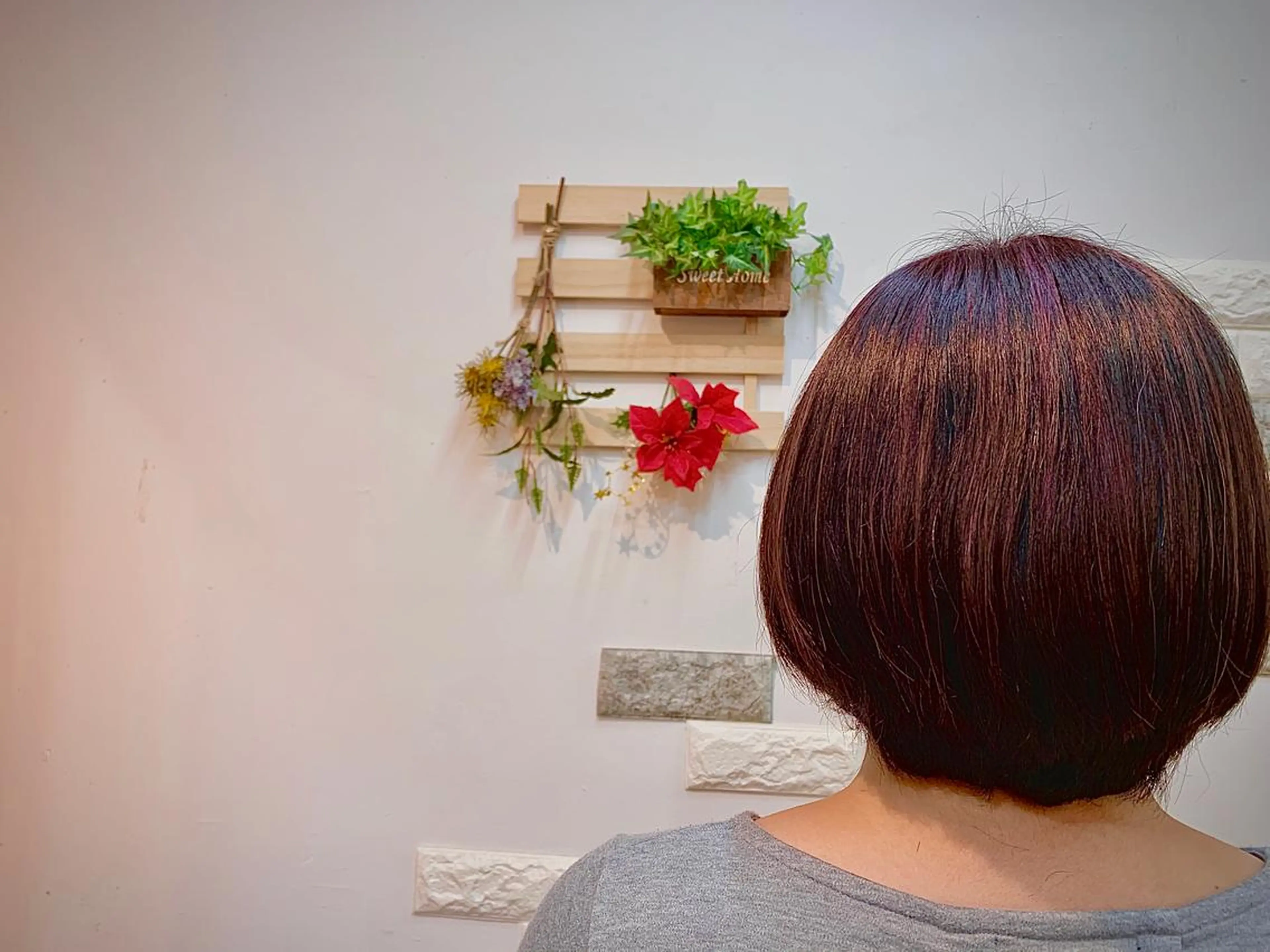 ショート ハイライト 大人デザイン 🍃MORIKA🍃のヘアスタイル