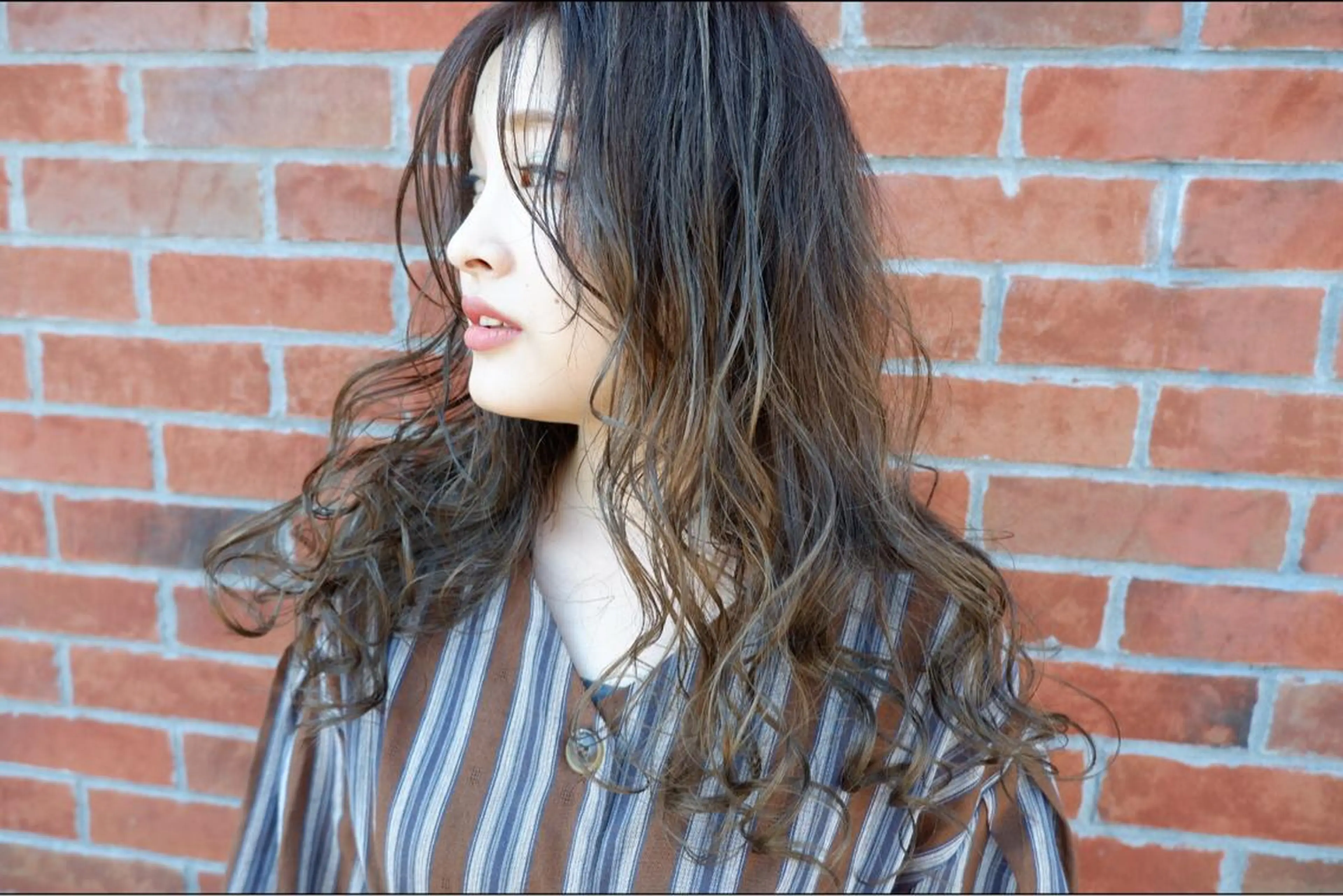 ロング カラー ハイライトカラー ハイライト 横浜🍒ルーツカラー エクステ／RIEのヘアスタイル