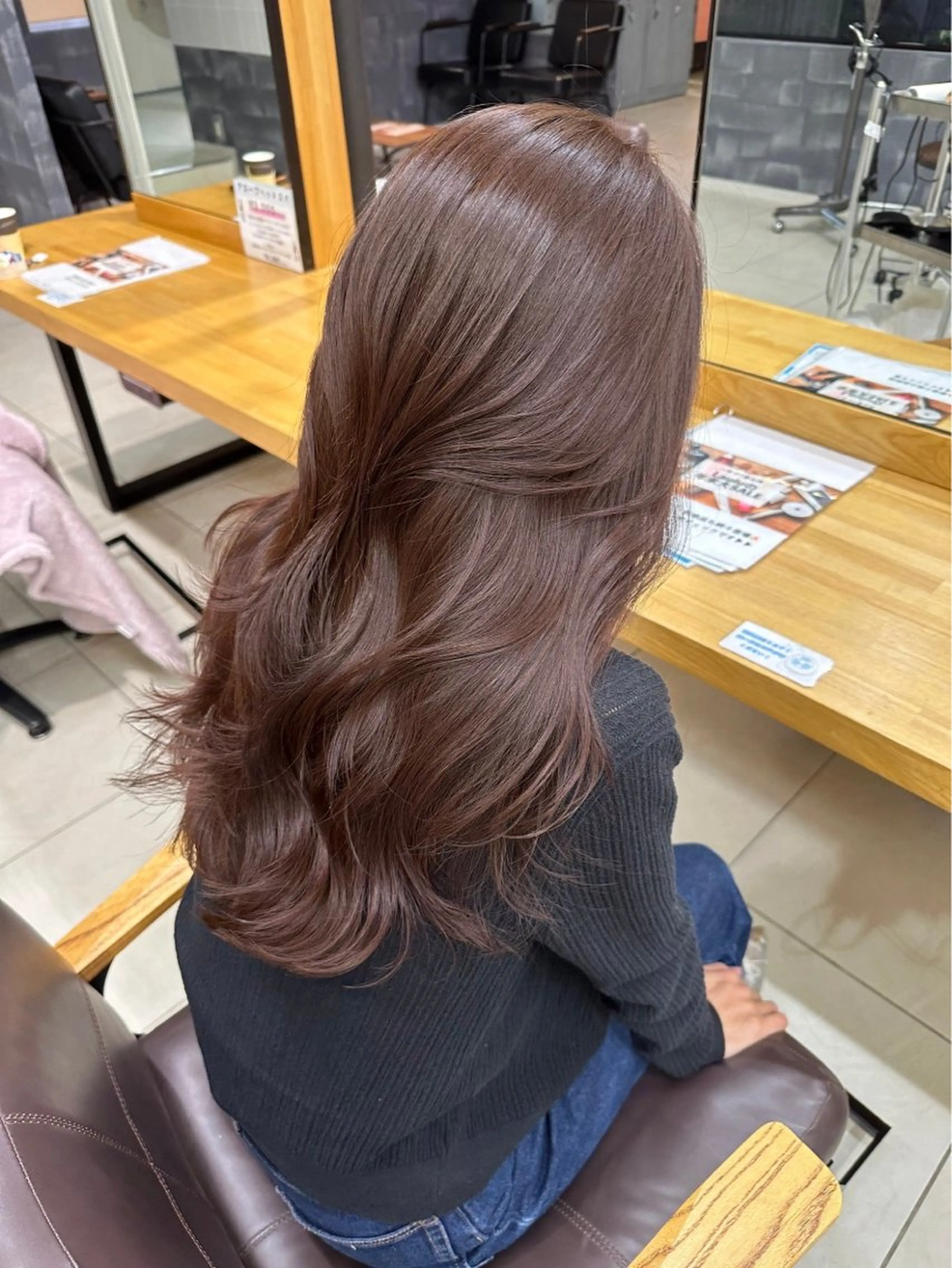 ロング カラー ベージュカラー ブリーチ ブロンド 透明感カラー デザインカラー ⭐️さき⭐️ カラー/エクステのヘアスタイル