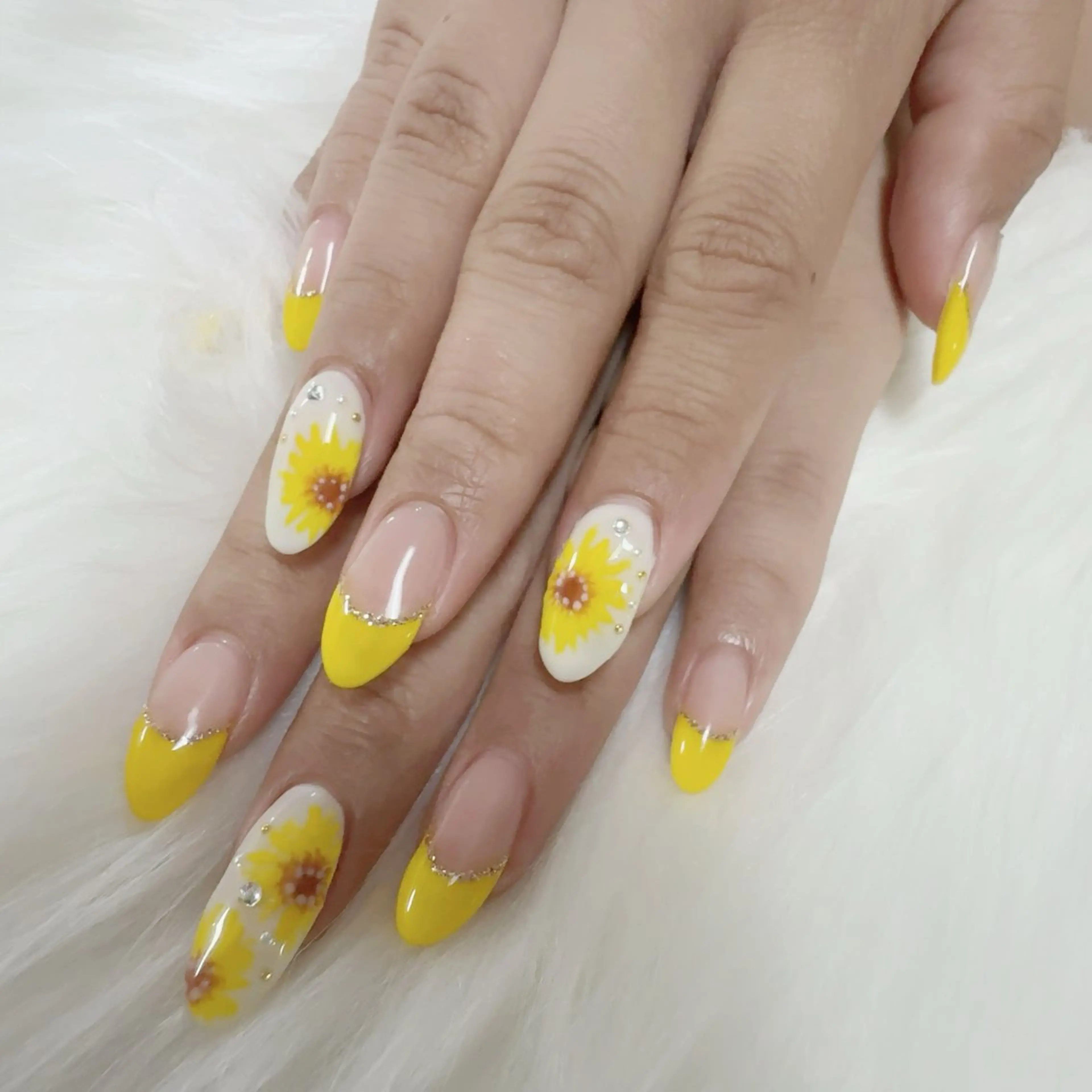 ネイル ★RISA★ 伊勢崎 【KARAT】のネイルデザイン