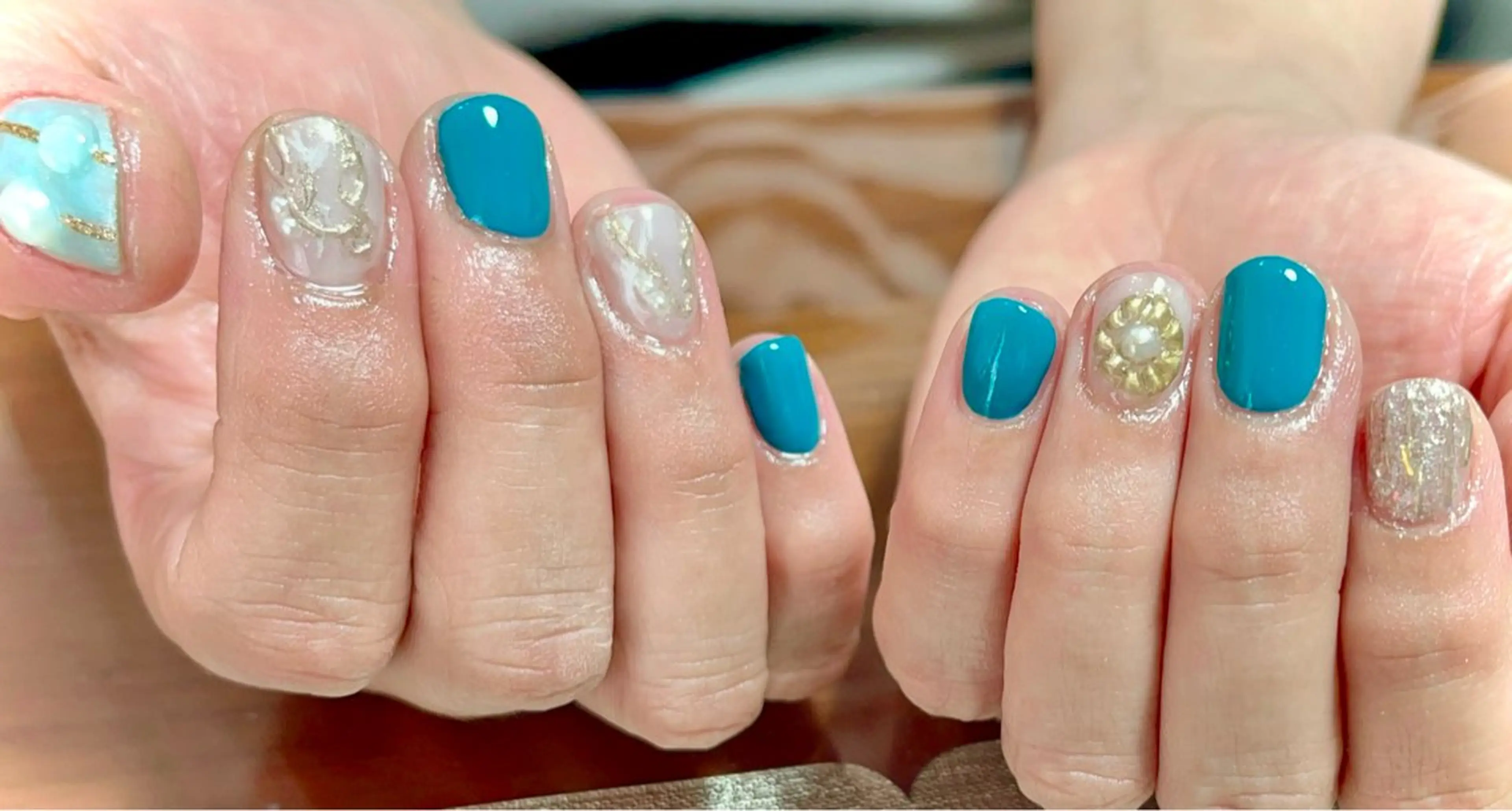 ネイル クレスト KATUURAのネイルデザイン