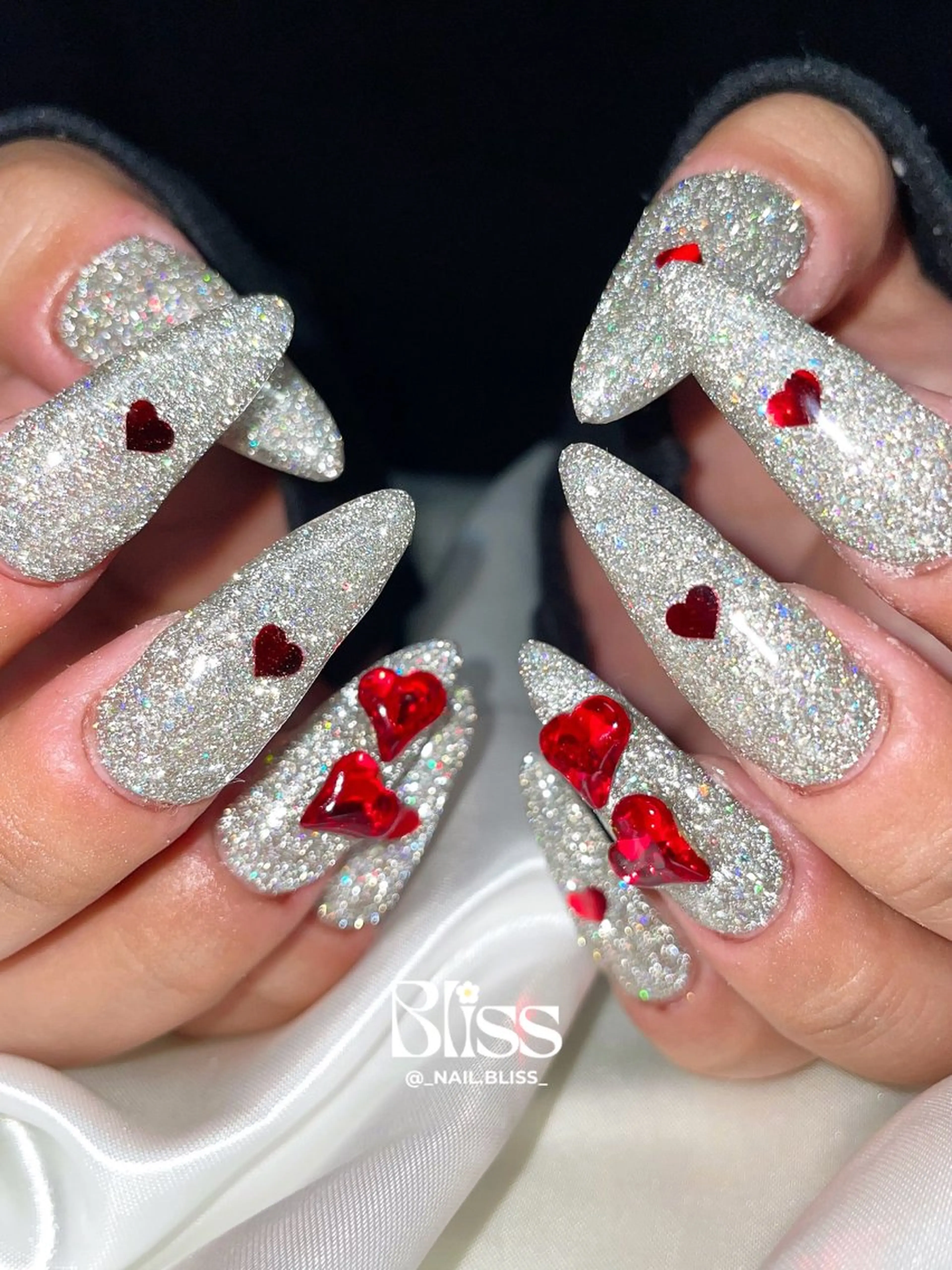 ネイル フラッシュネイル ロングネイル シンプルネイル ハンドネイル NAIL BLISSのネイルデザイン