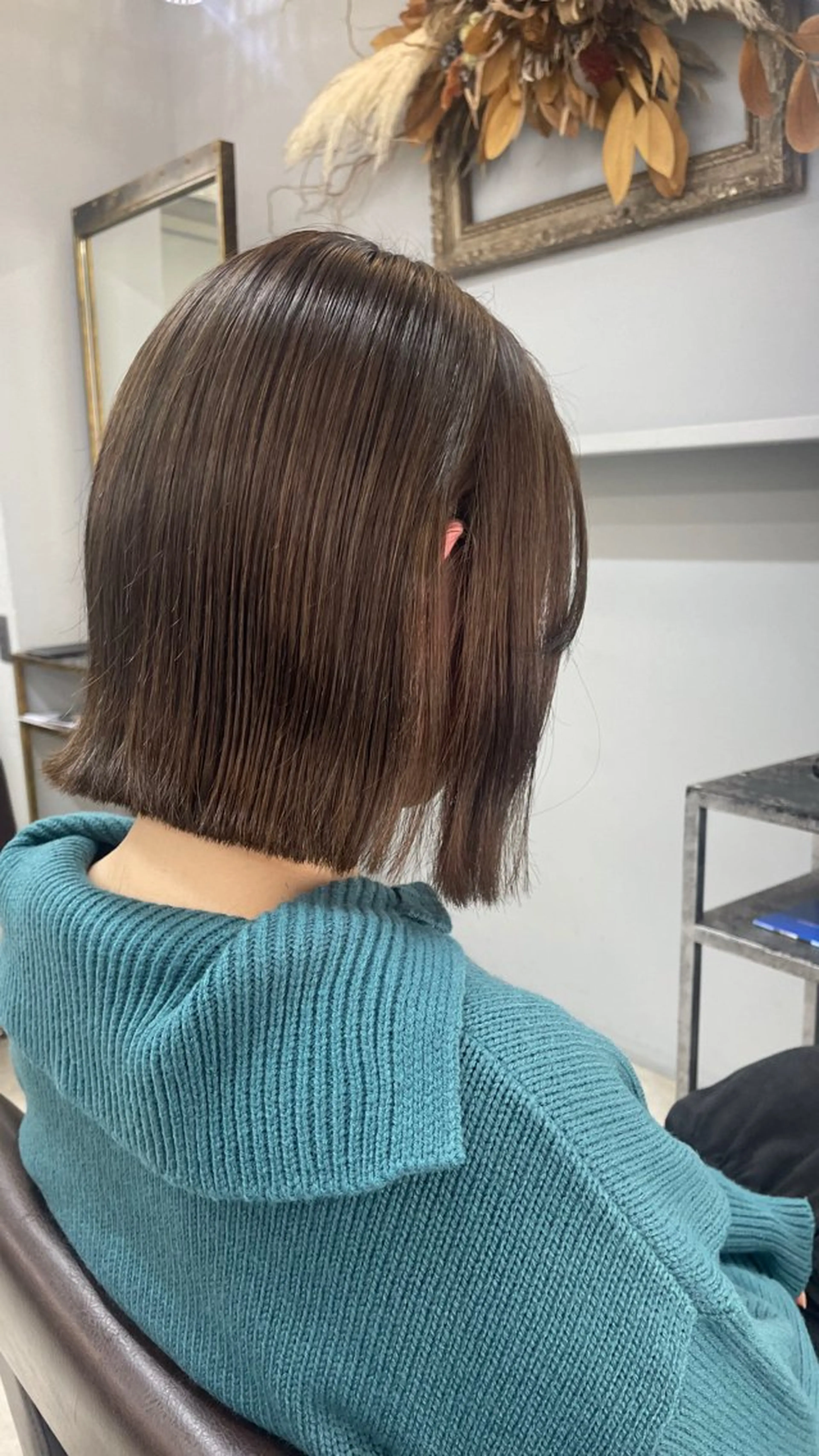 ミディアム カット ヘアカラー 佐藤 菜穂のヘアスタイル