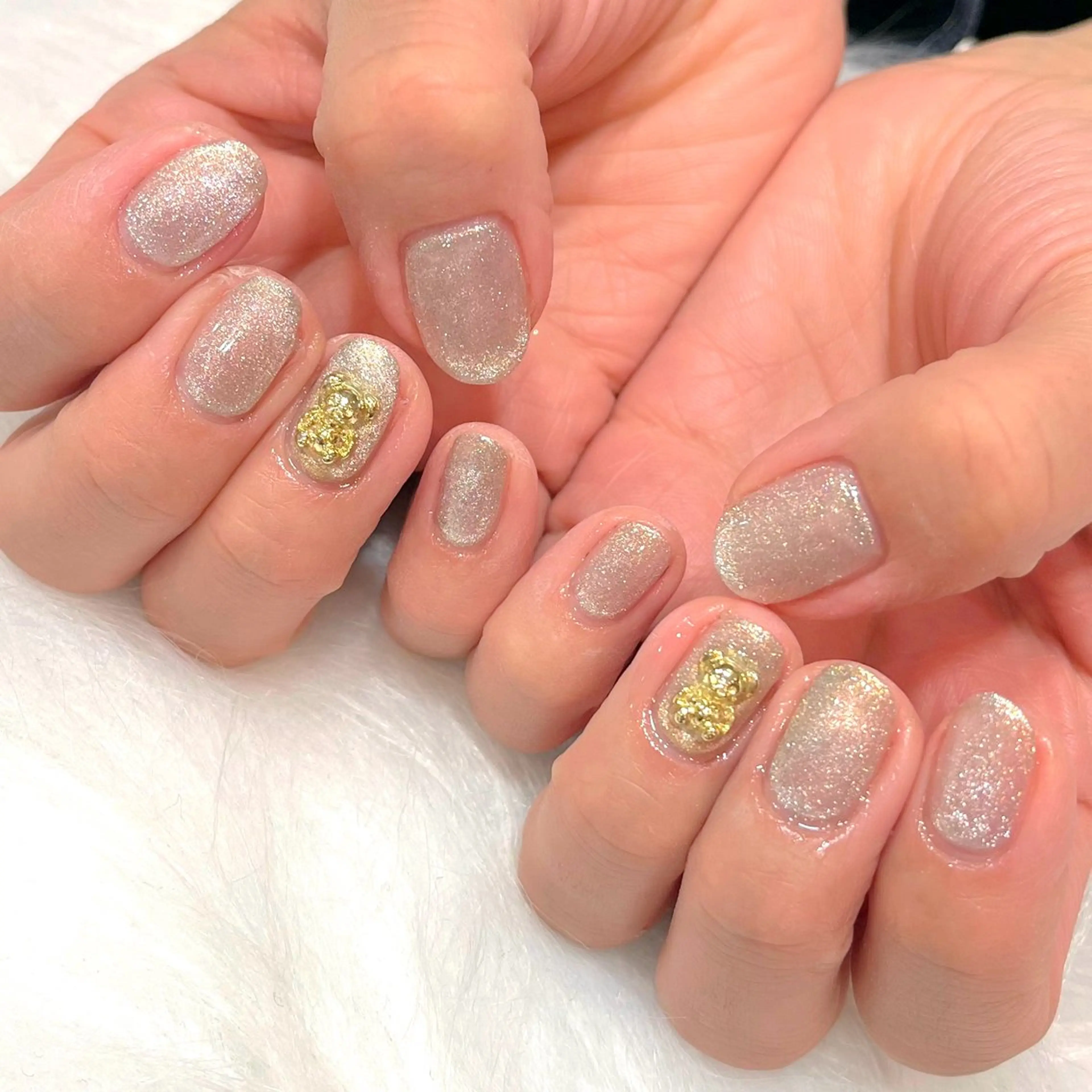 ネイル マグネットネイル MADDYNAILS ✴︎柏痛ネイルのネイルデザイン
