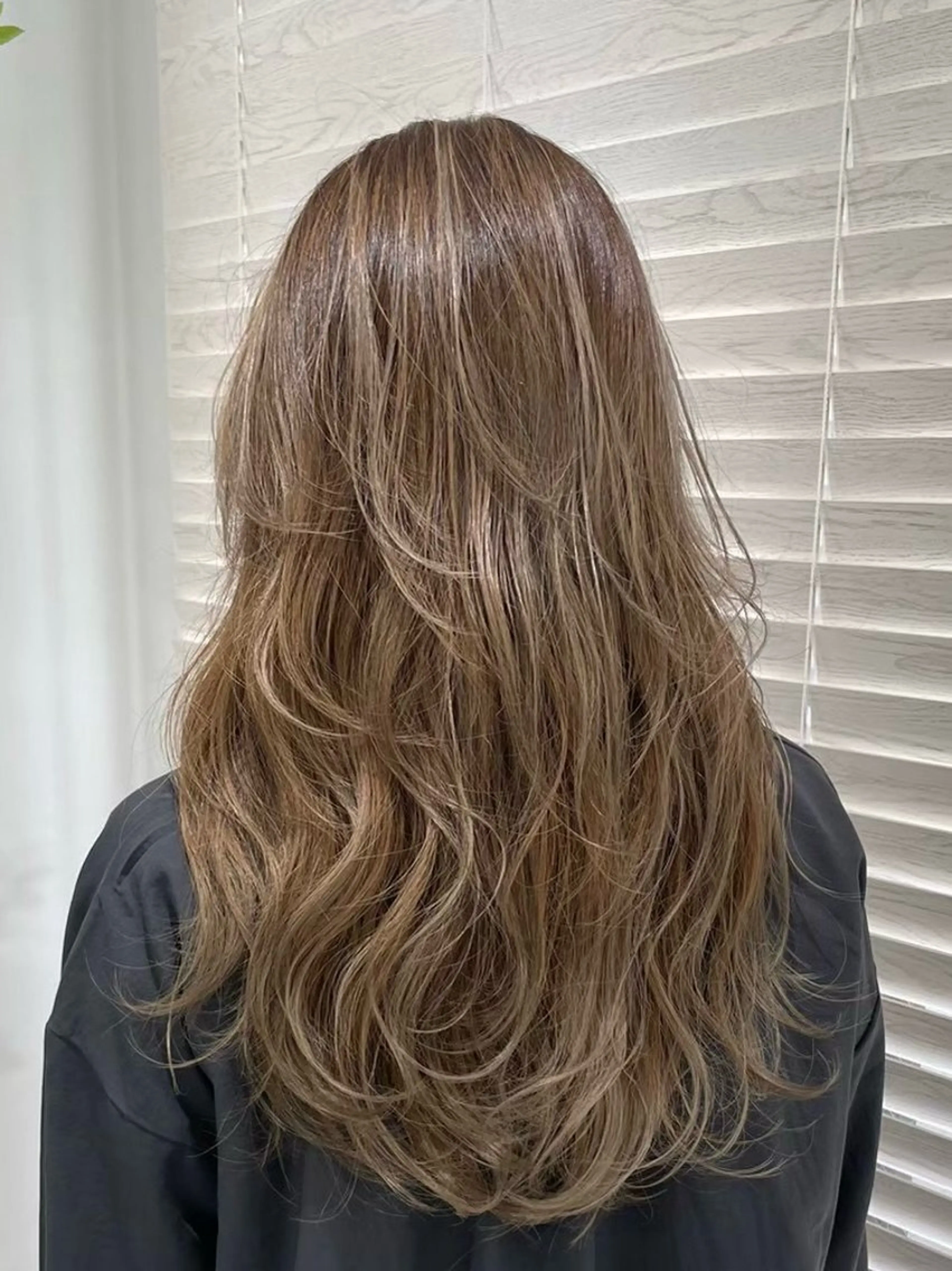 ロング カラー NANAMI 【Rico】のヘアスタイル