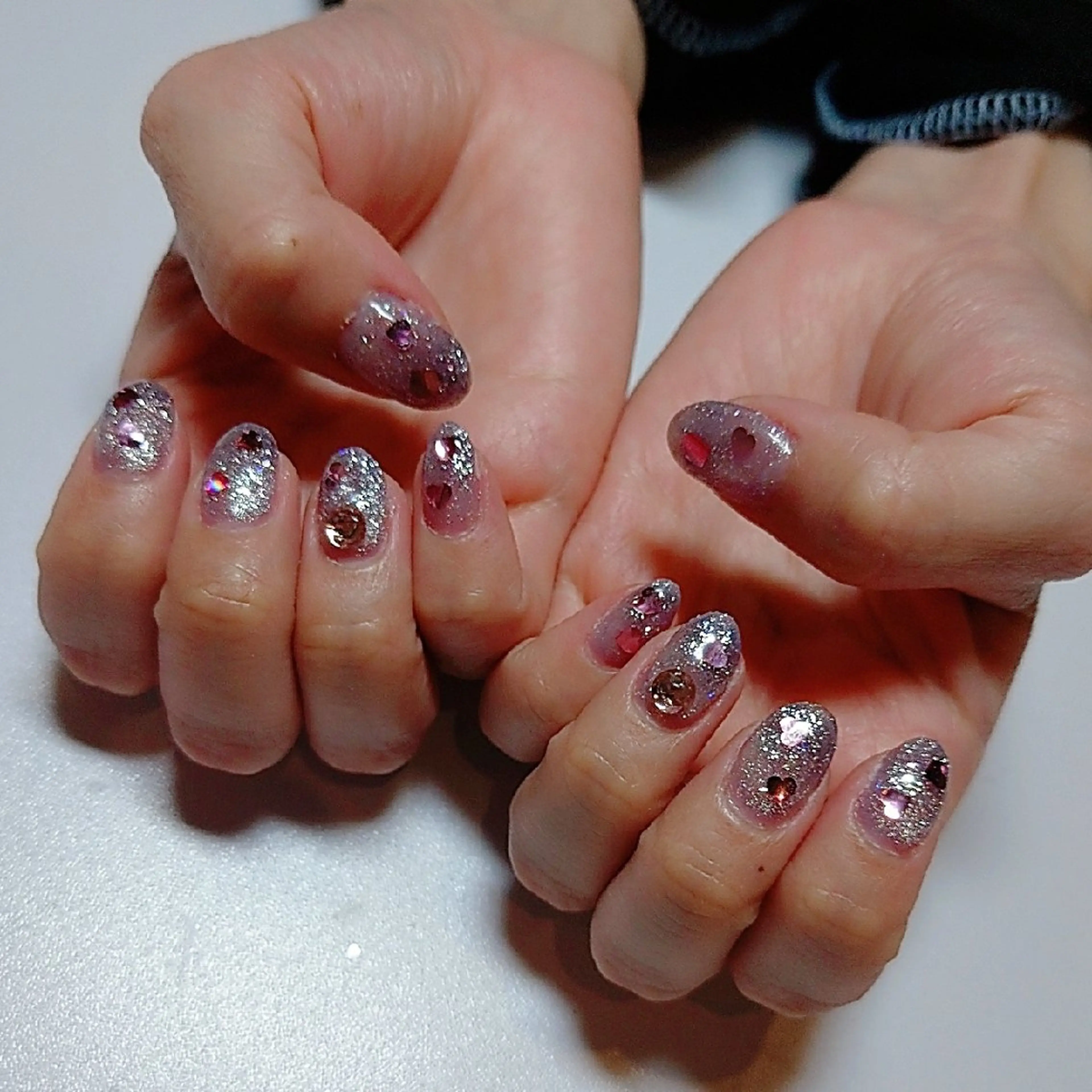 ネイル ホログラムネイル ストーンネイル nailme! 遠藤智佳のネイルデザイン