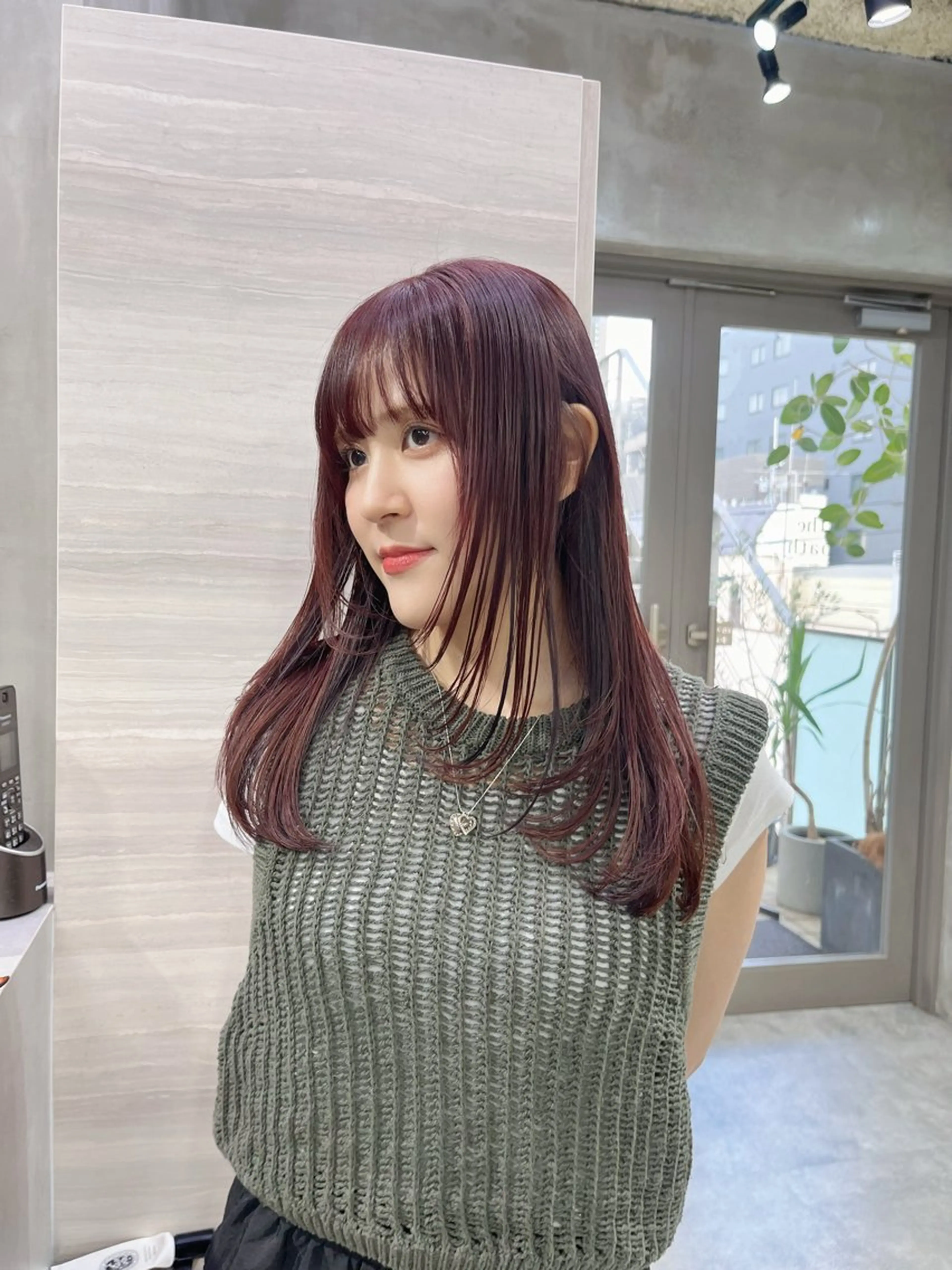 ロング カラー ブリーチ ブリーチなしカラー レイヤーカット ナツミ/透明感カラー /酸性縮毛矯正のヘアスタイル