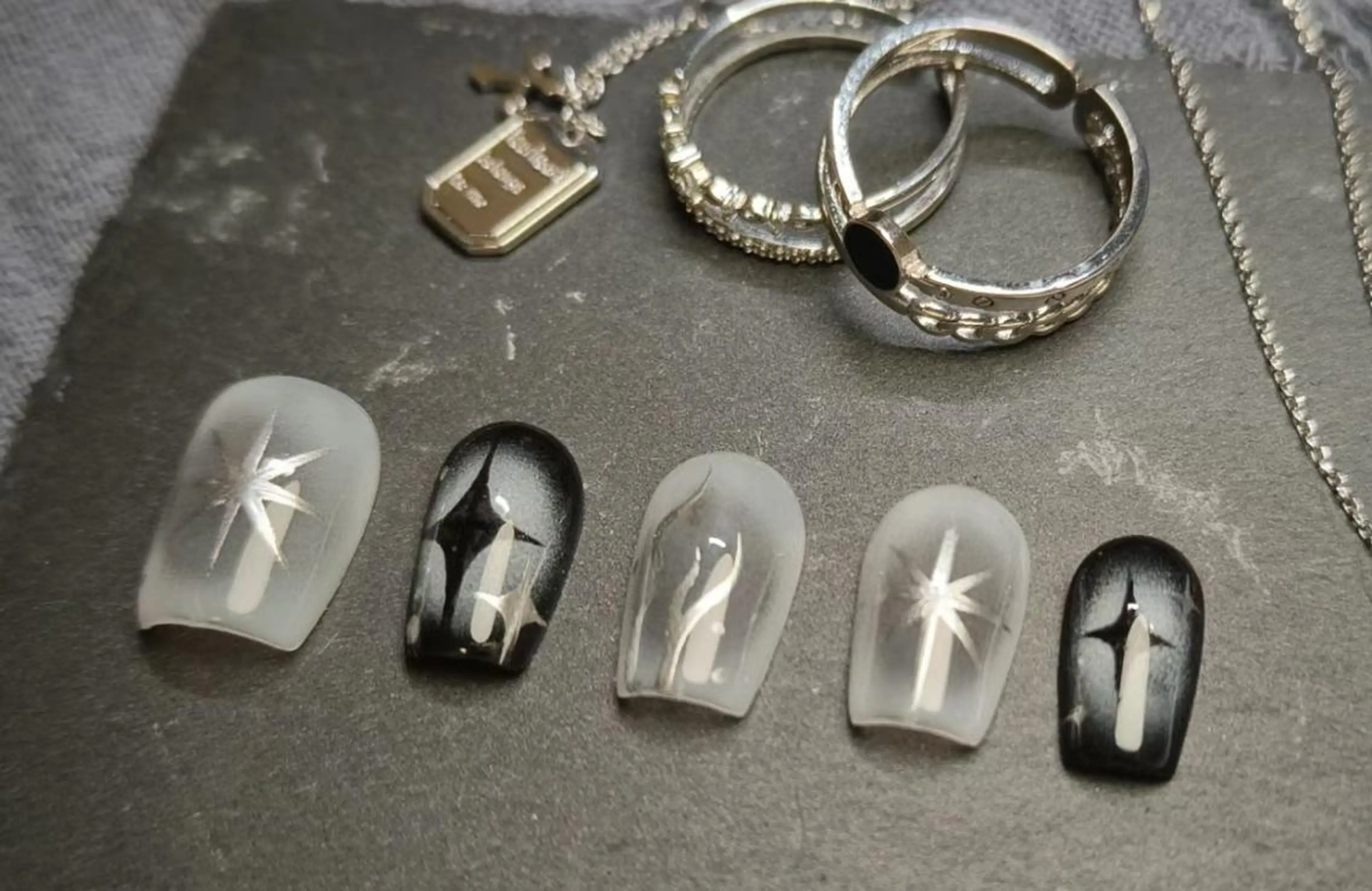 ネイル VIVIAN エイのネイルデザイン