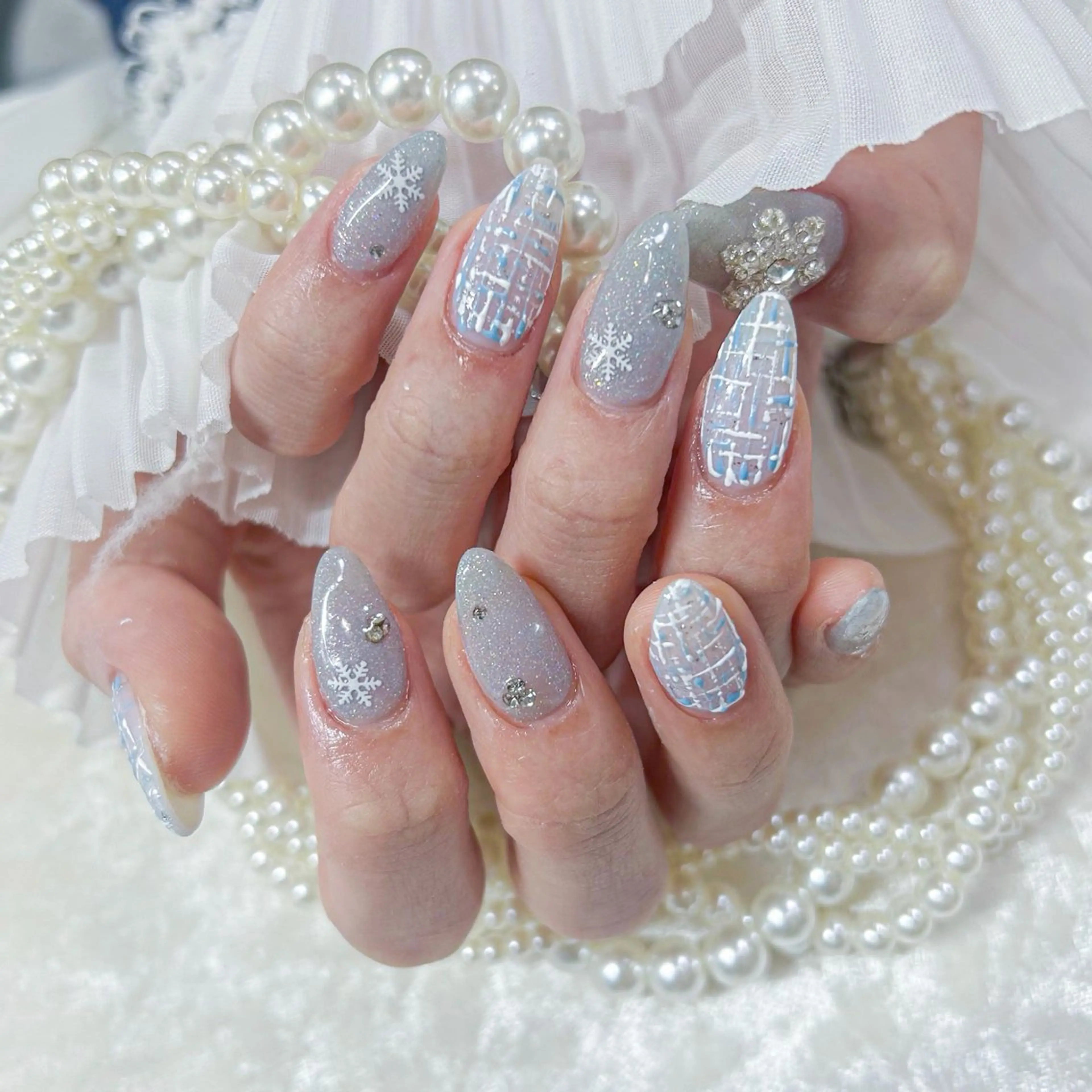 ネイル アートネイル 長さ出し フットネイル 韓国ネイル マグネットネイル ハンドネイル Minami 🍓のネイルデザイン