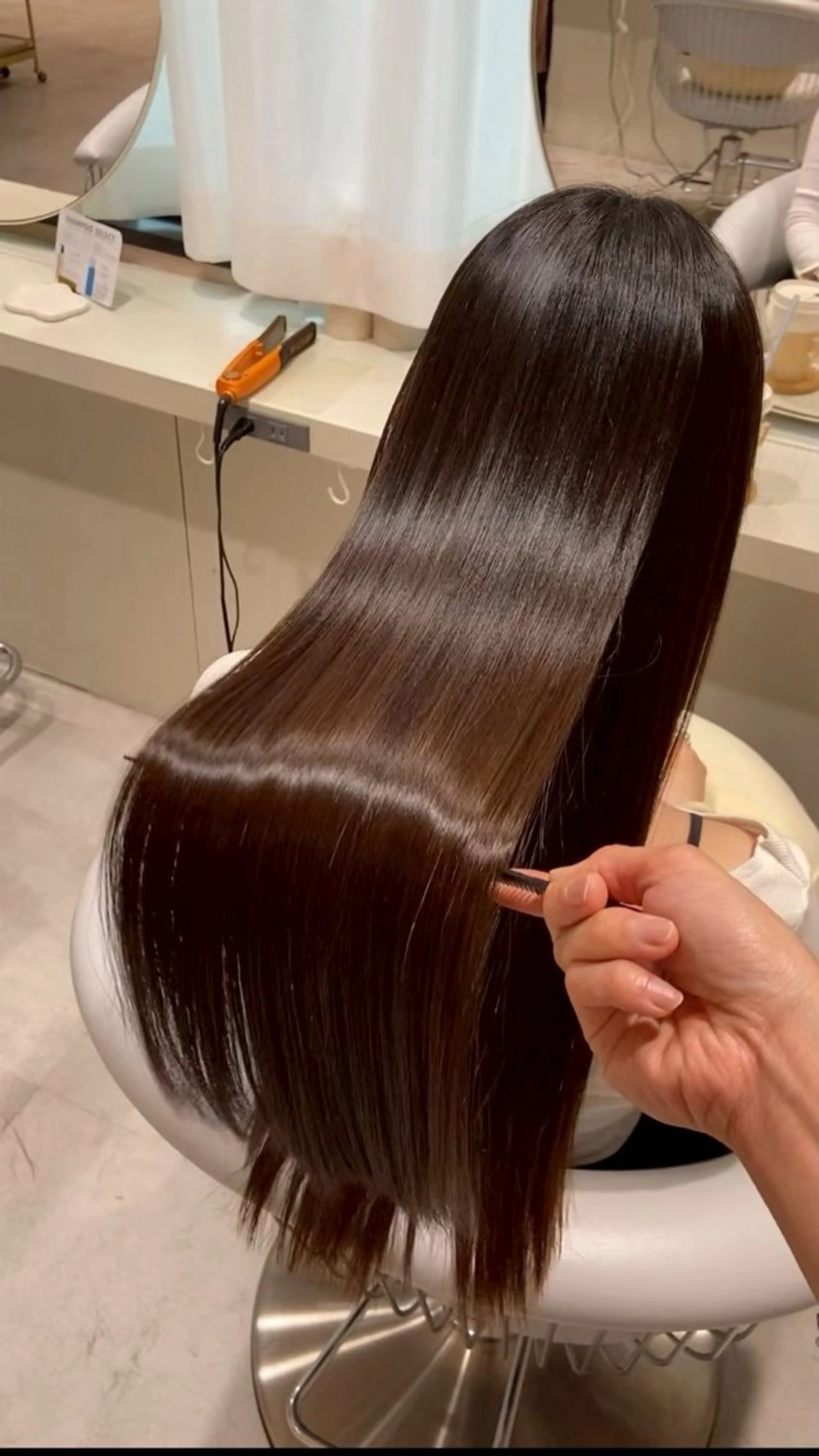 ロング 縮毛矯正特化/堀川 音芭のヘアスタイル