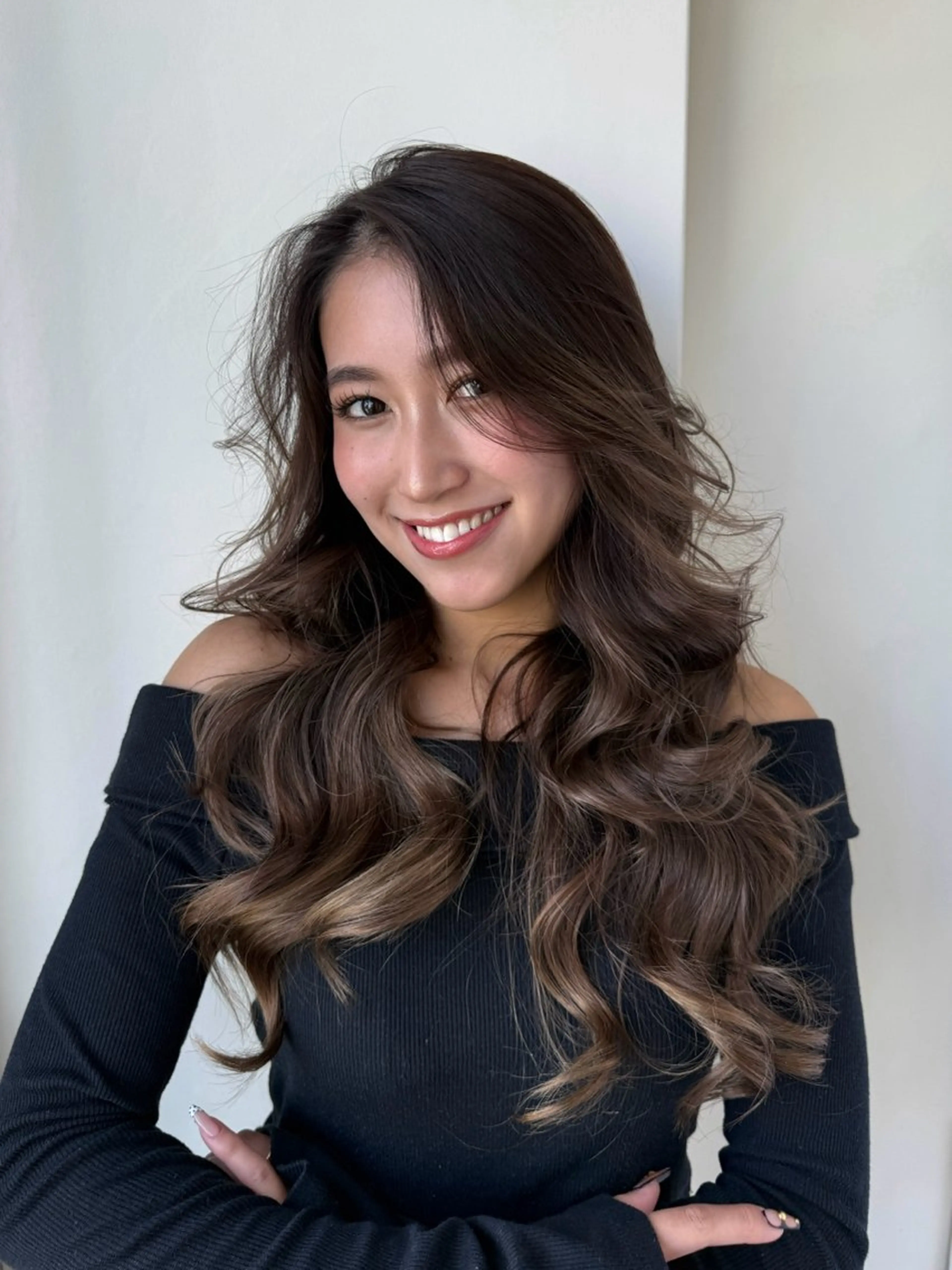 ロング カット ヘアカラー Maho/海外 レイヤー/ハッシュのヘアスタイル