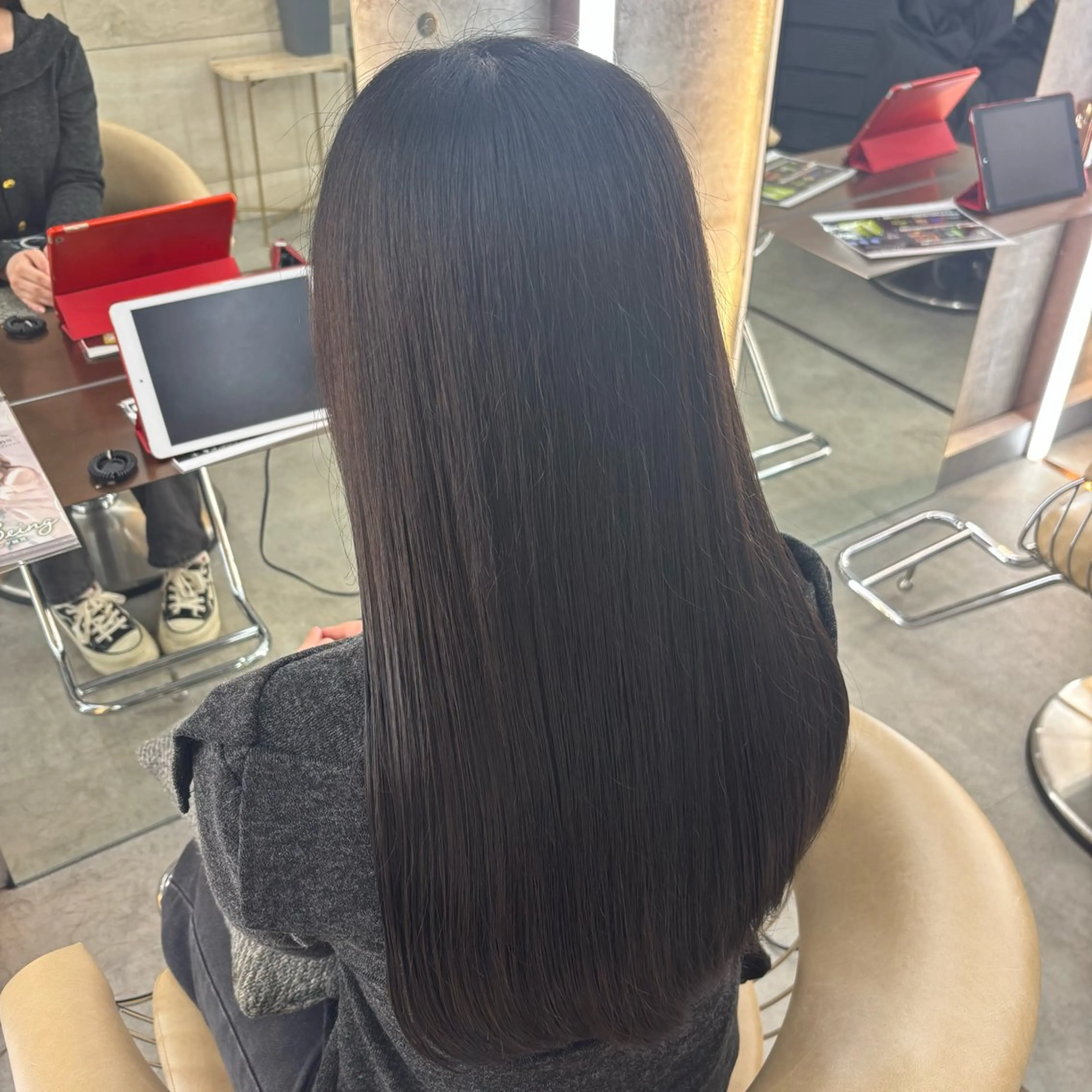 ロング カラー amane🎀🐇⸒ 艶カラー｜縮毛矯正のヘアスタイル