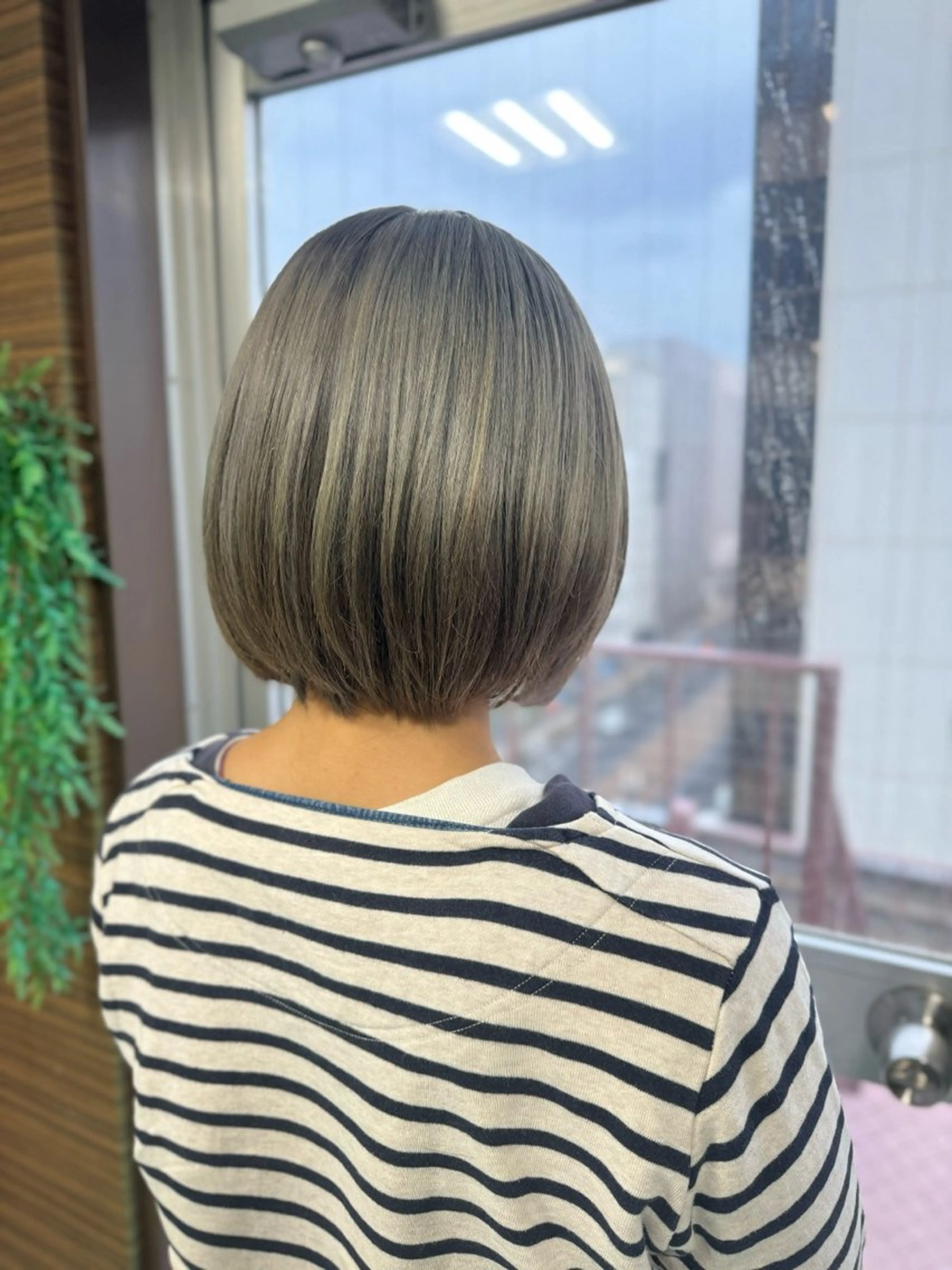 ショート カラー ベージュカラー ヘアカラー Viage （ビアージュ）のヘアスタイル