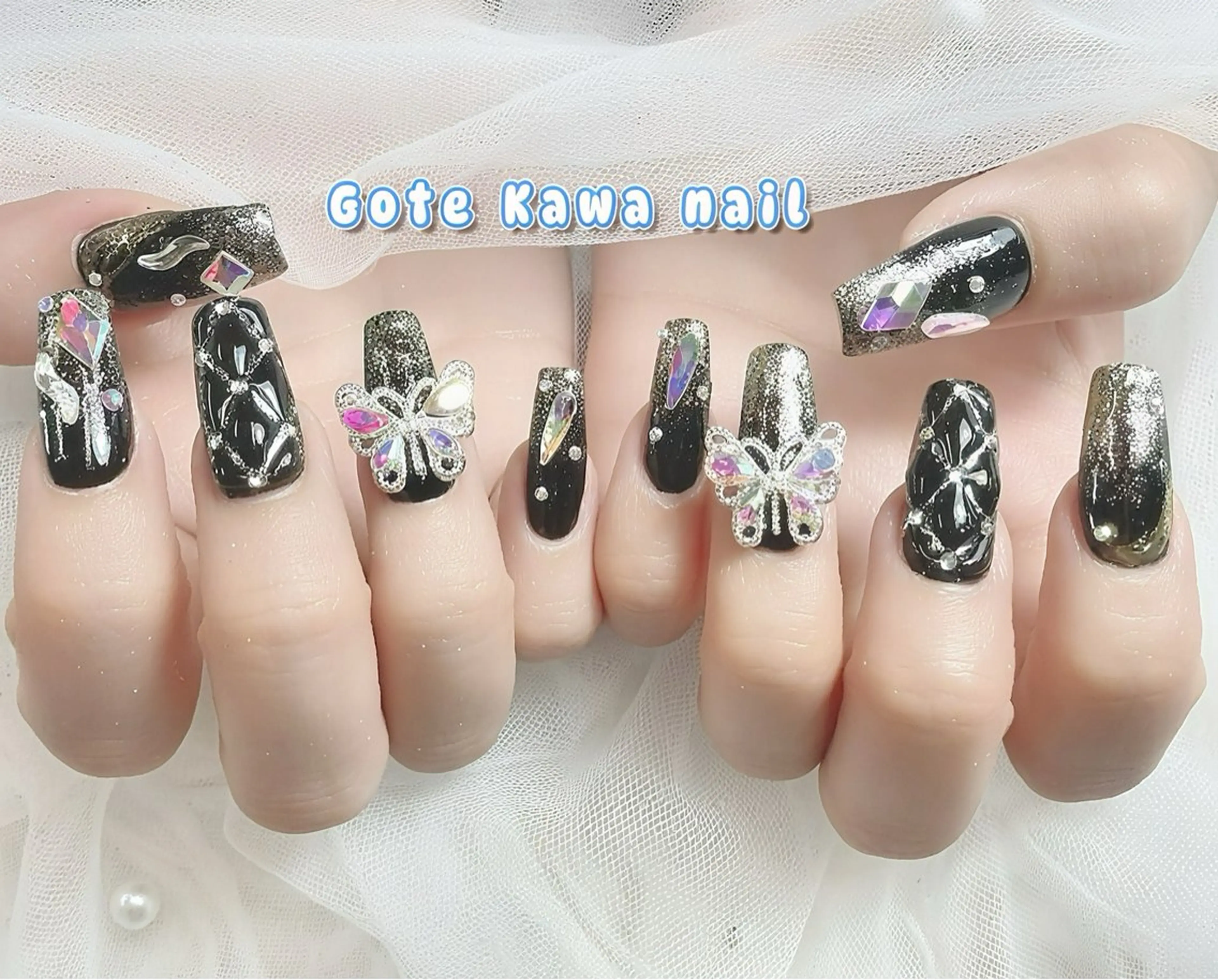 ネイル オーロラネイル グラデーション ハンドネイル ハンドケア Gote Kawa nail salonのネイルデザイン