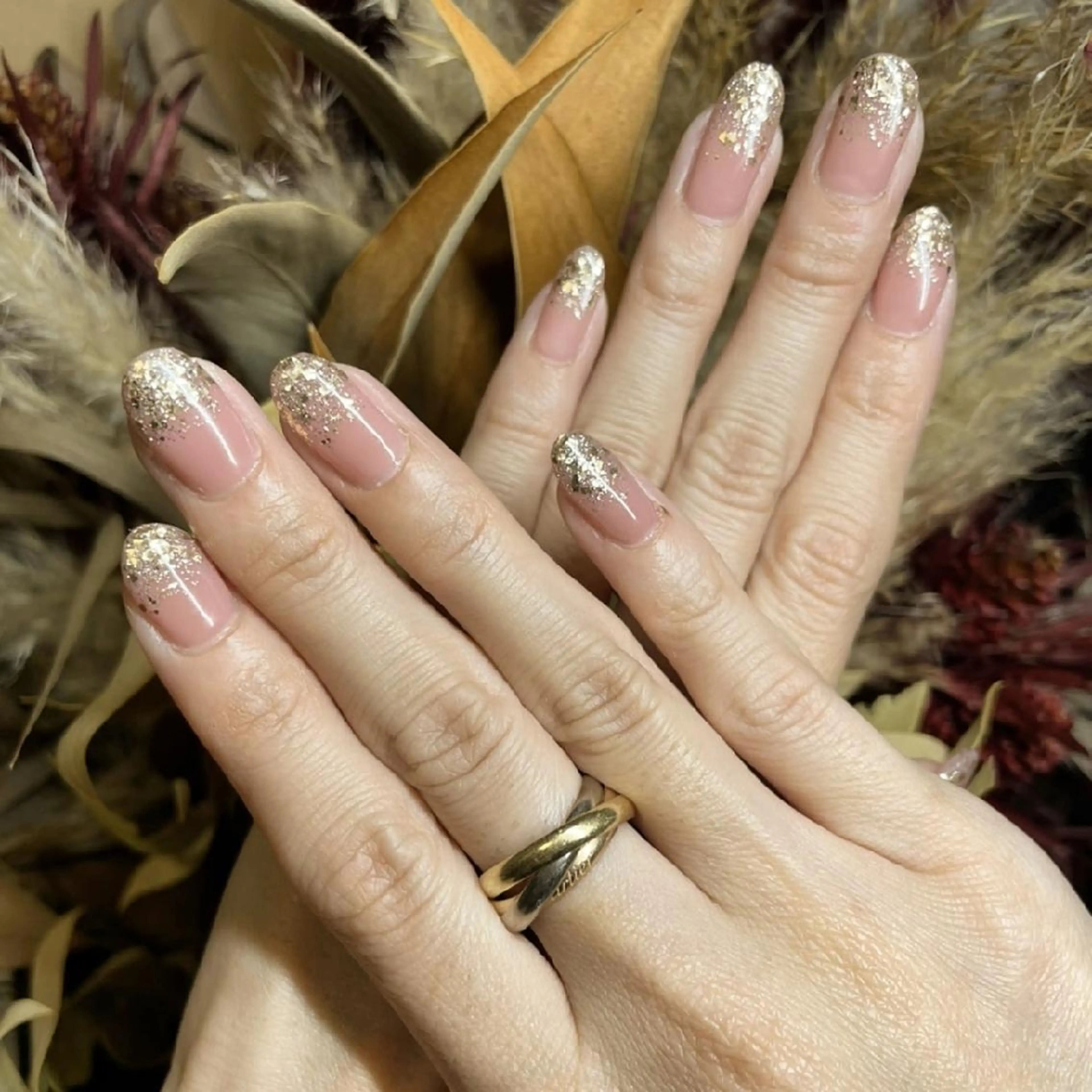 ネイル ゴールド グラデーション ラメ(グリッター) ラメグラデーション ピンク Éclat~エクラ~ Mizukiのネイルデザイン