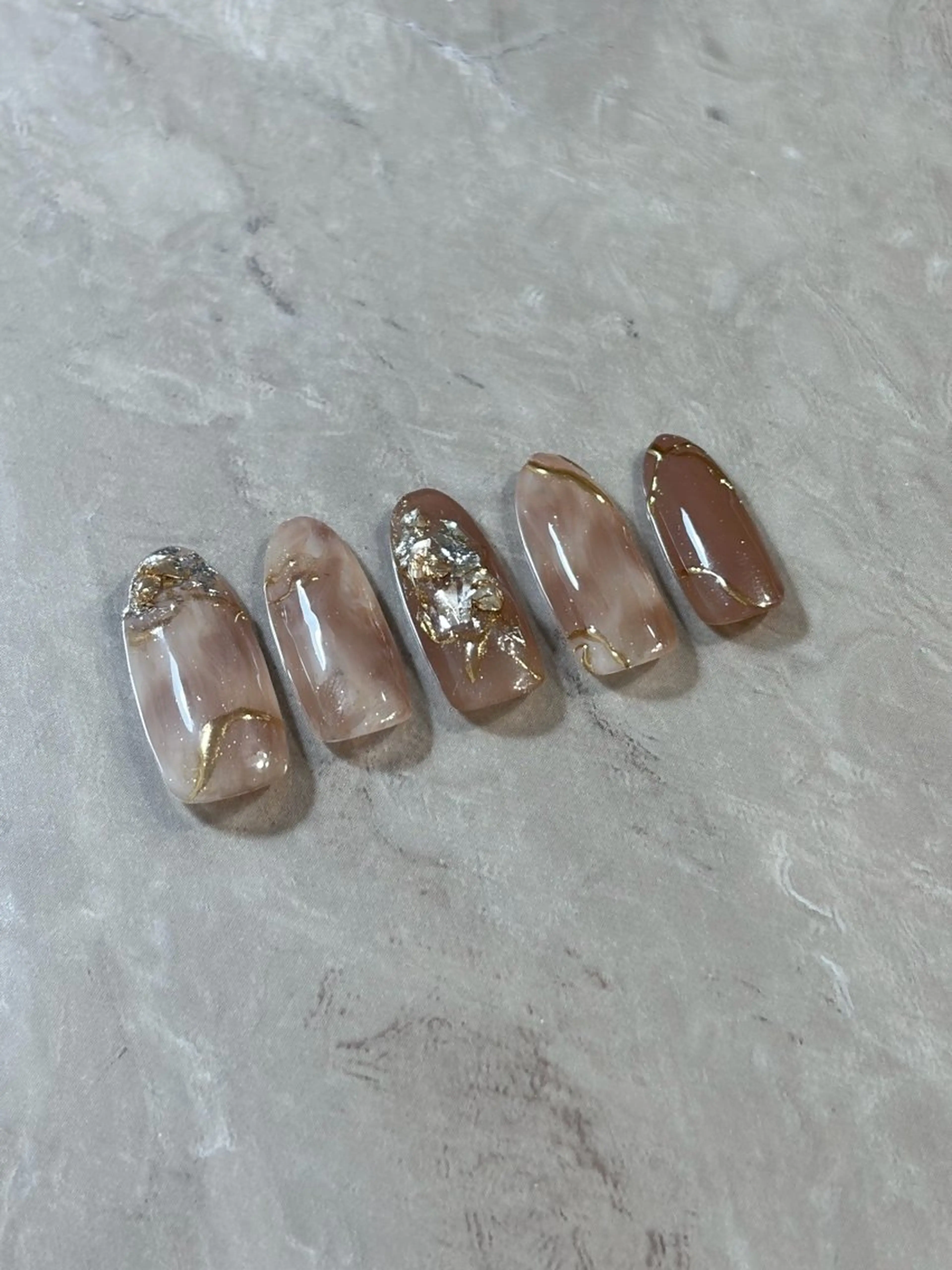 ネイル アートネイル ニュアンスネイル 宮﨑 美里のネイルデザイン