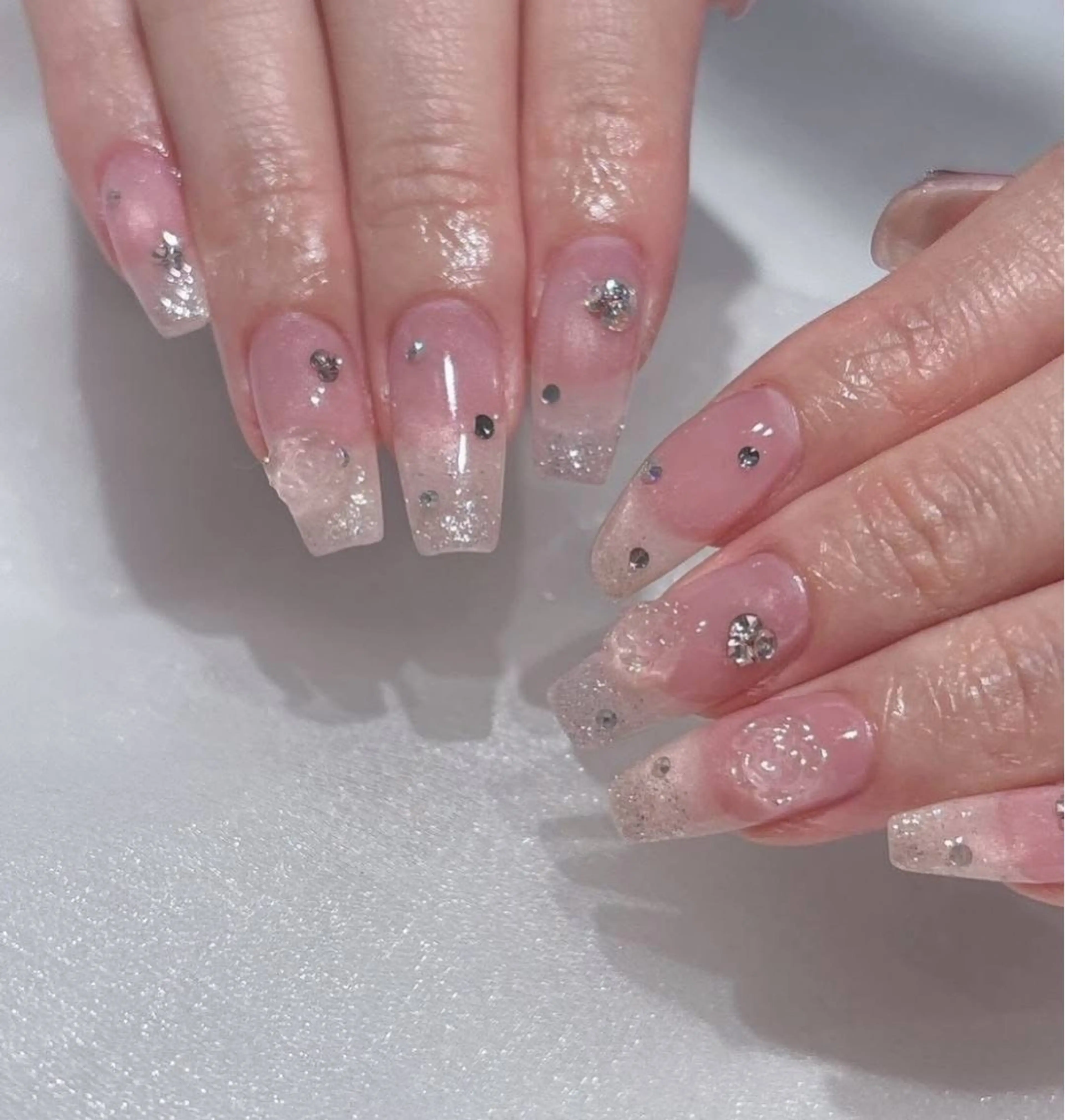 ネイル オーロラネイル ブルー チークネイル 長さ出し フットネイル ハンドネイル JIN 168 新大久保のネイルデザイン