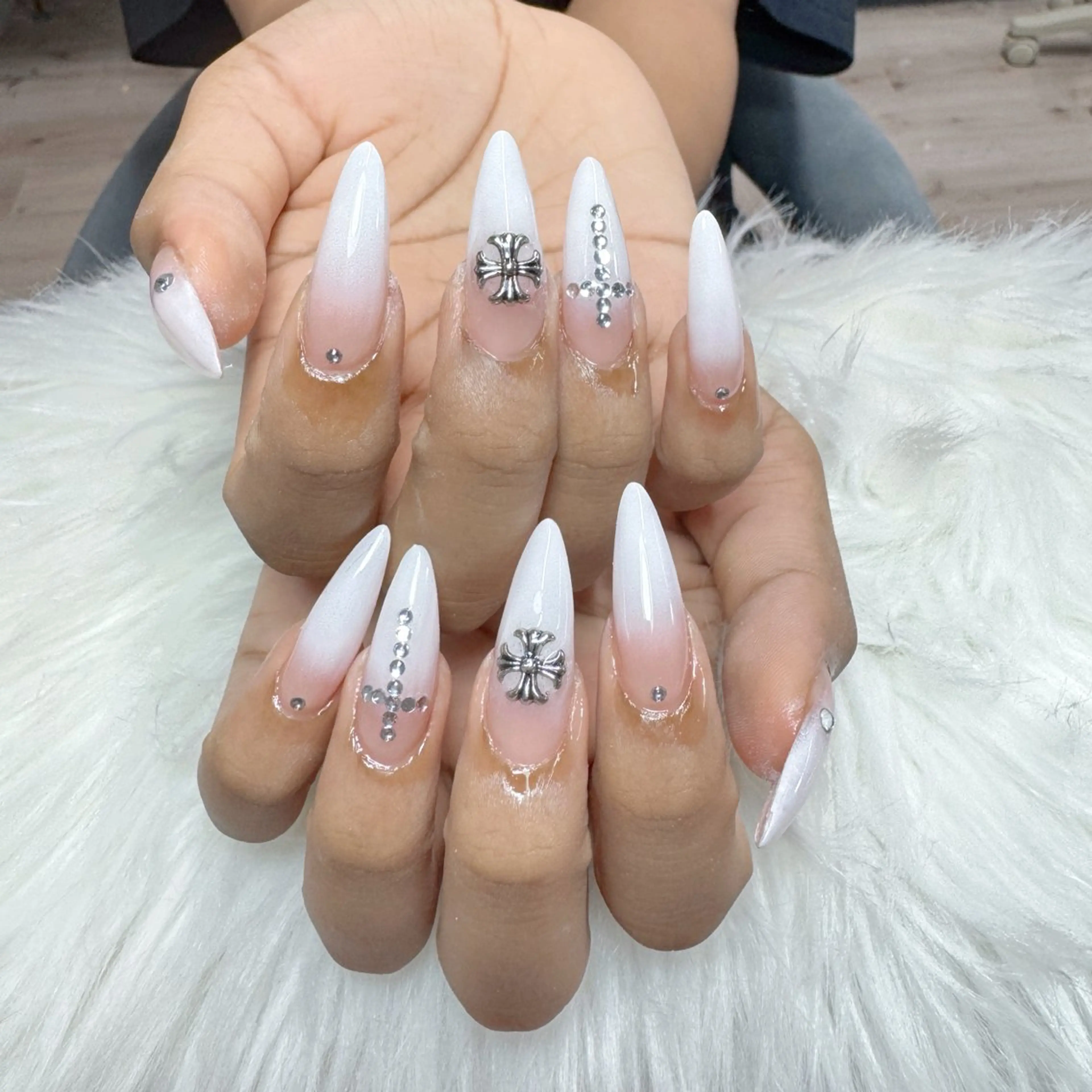 ネイル ハンドネイル 🎀nana🫧 ワンホンネイル🎀のネイルデザイン