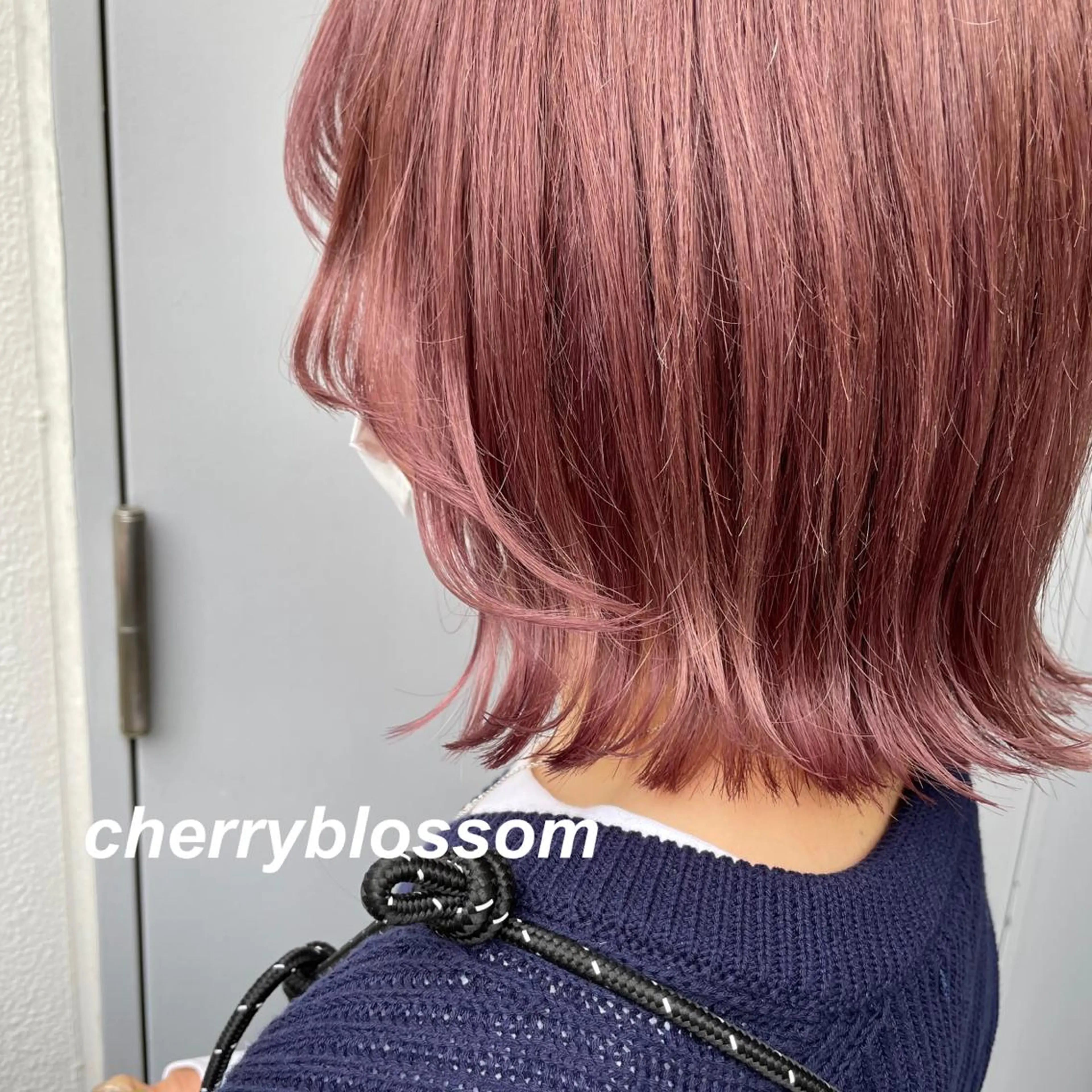 ミディアム カラー レイヤーカット 韓国ヘアayameのヘアスタイル