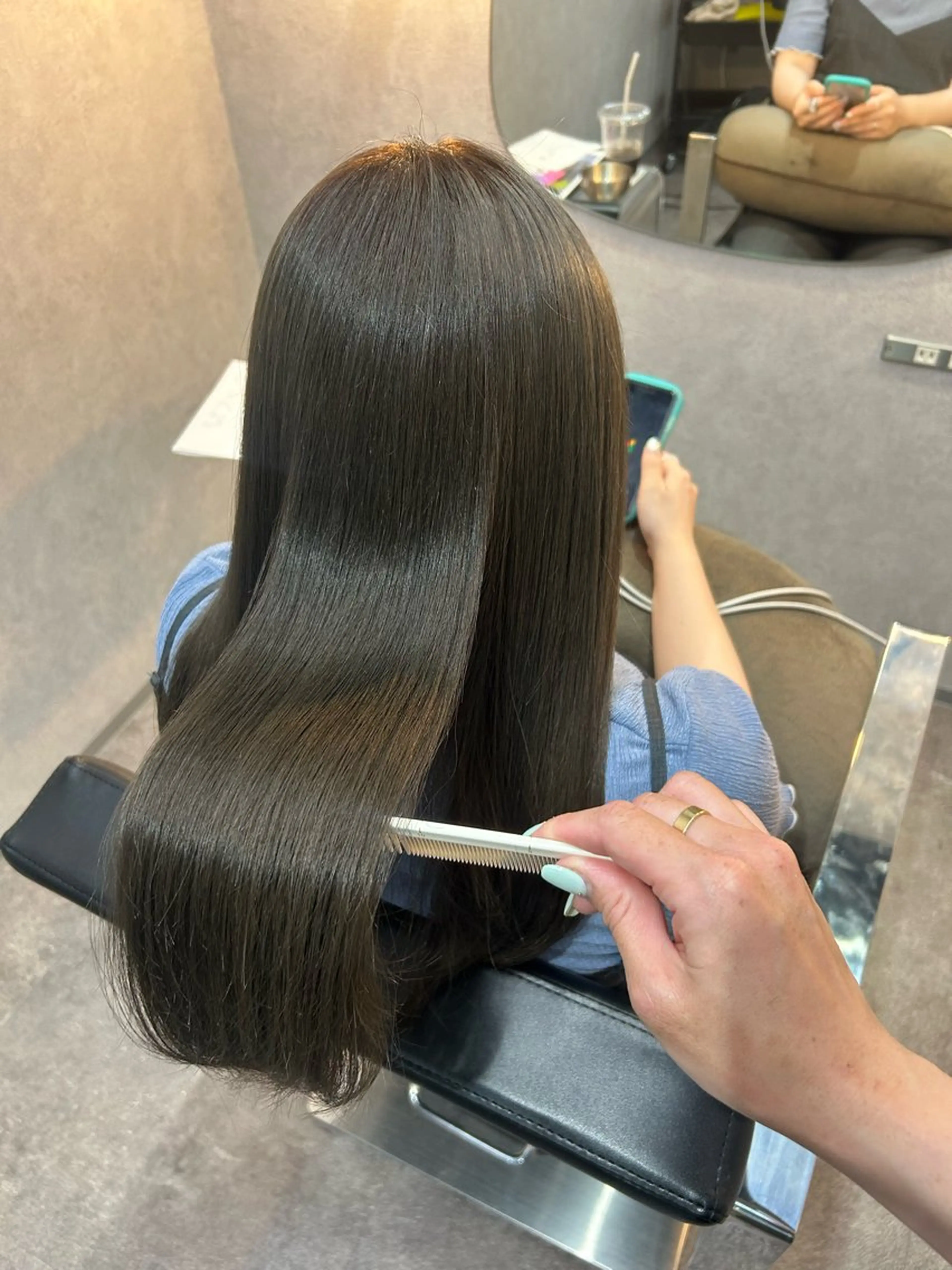 ロング カラー カット ヘアカラー トリートメント 井手 素子のヘアスタイル