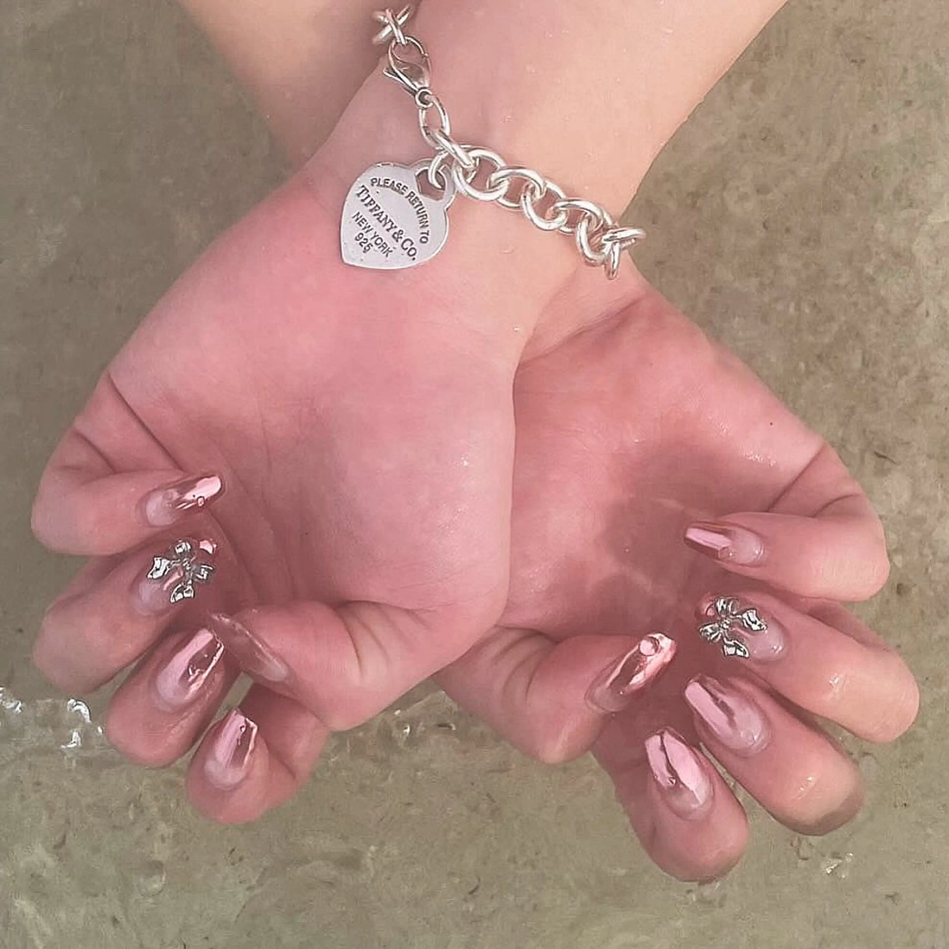 ネイル ハンドネイル 濱岡 咲のネイルデザイン