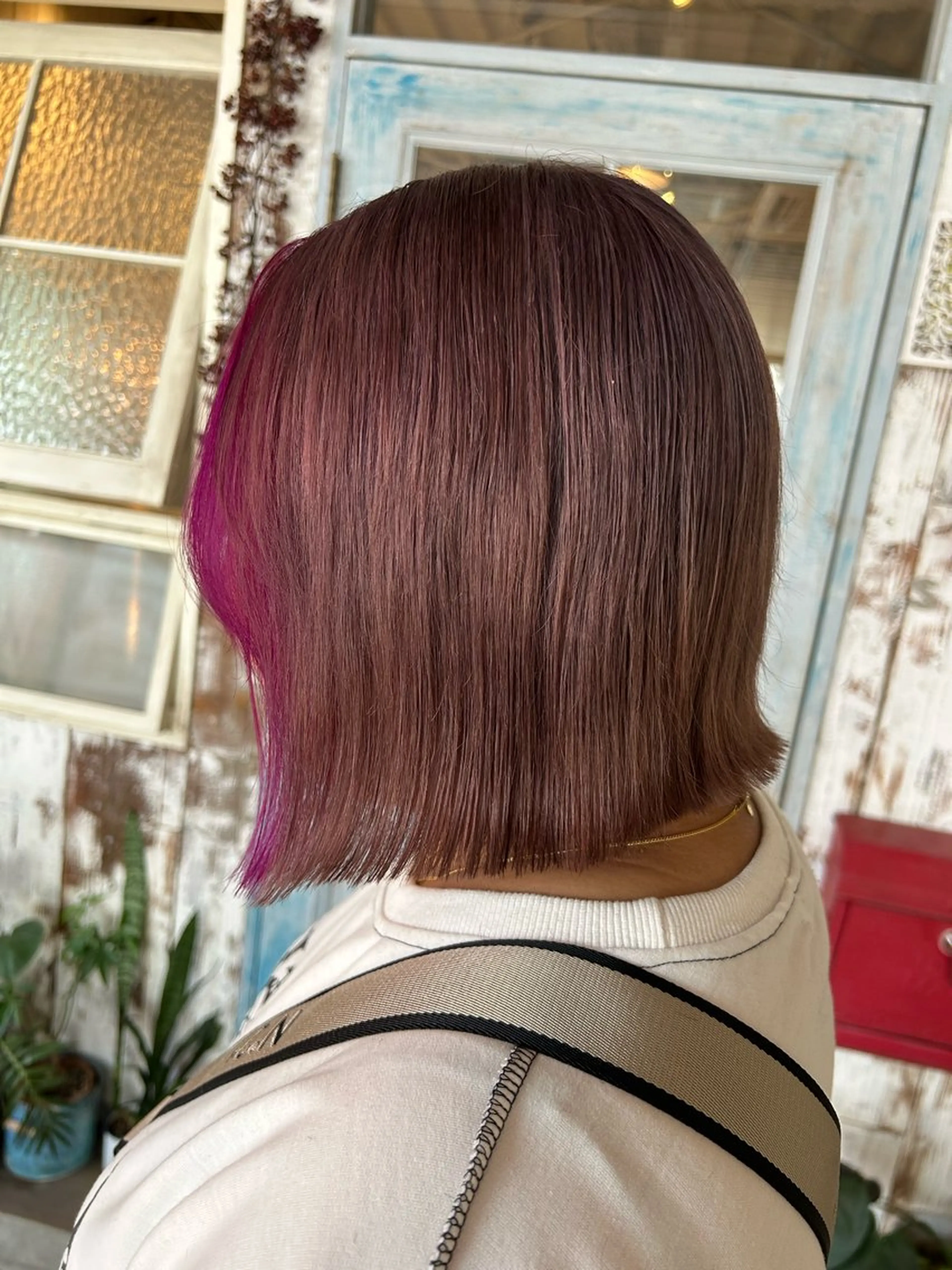 ショート カラー ブリーチ ピンクカラー noce harumiのヘアスタイル