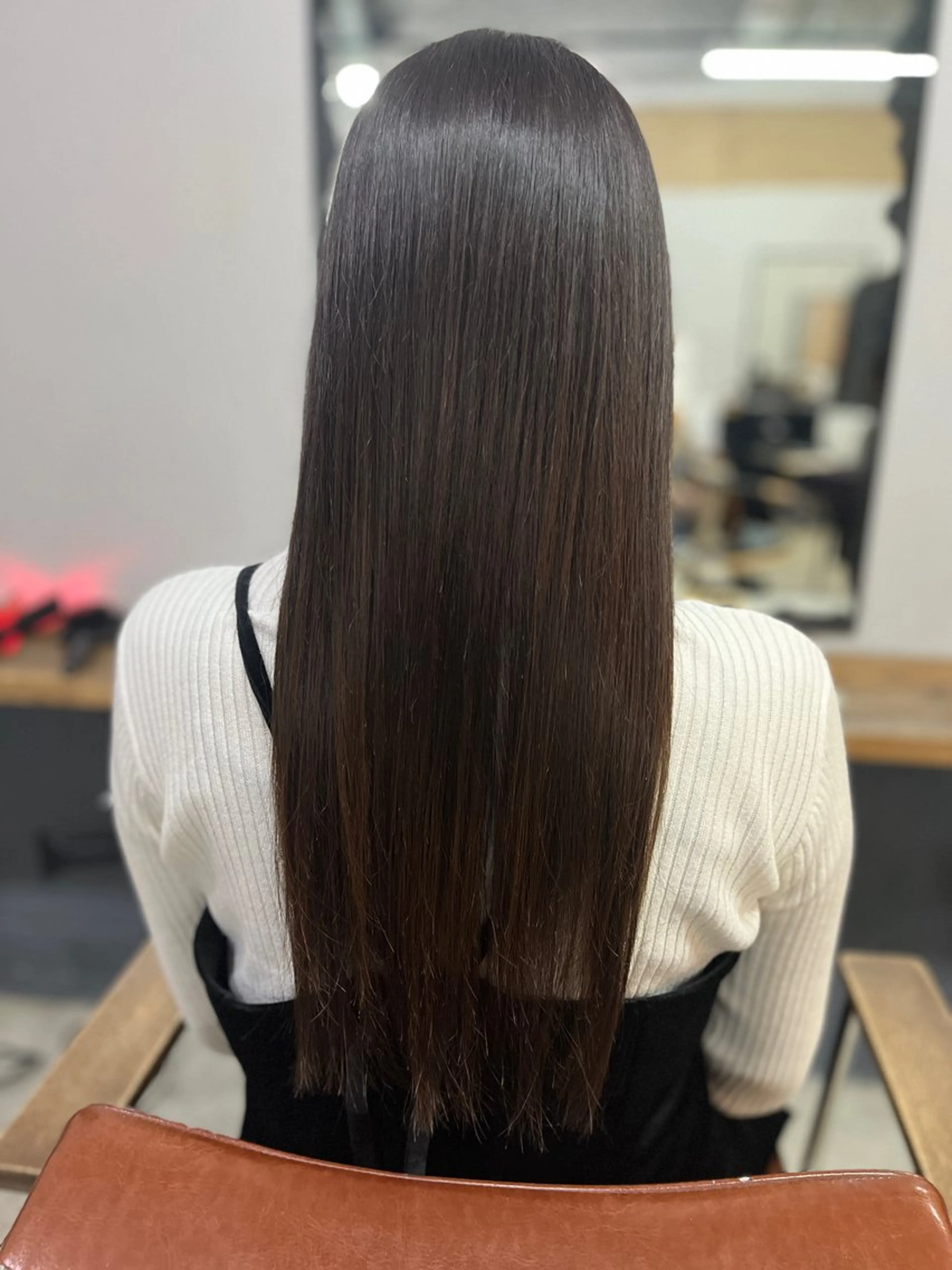 ロング カラー トリートメント ヘアカラー あかね 髪質改善ストレートのヘアスタイル