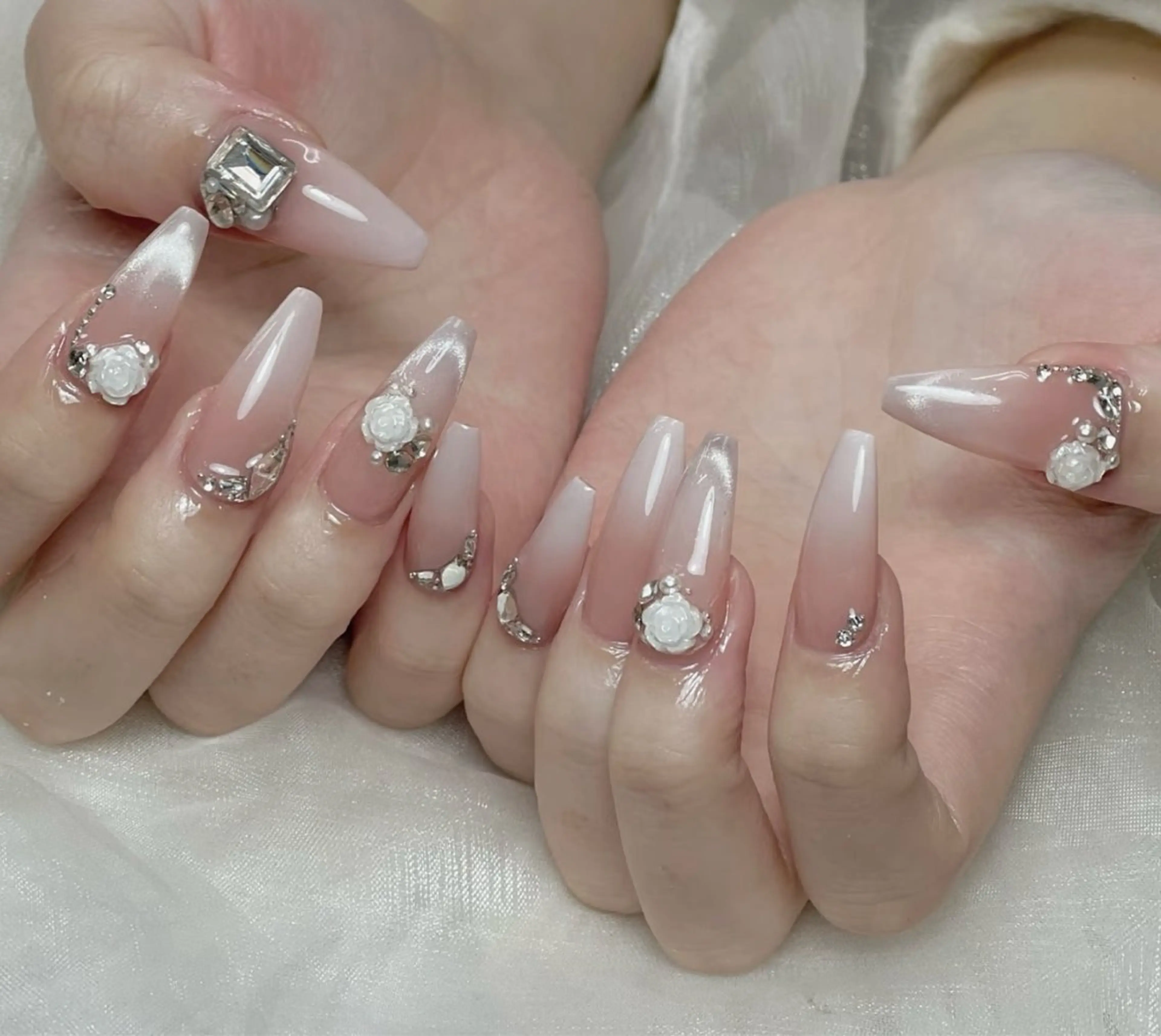 ネイル ボルドー チークネイル 長さ出し フレンチネイル ジェルネイル ハンドネイル ╹◡╹Mimoミモ Eye&Nailのマツエク・マツパデザイン