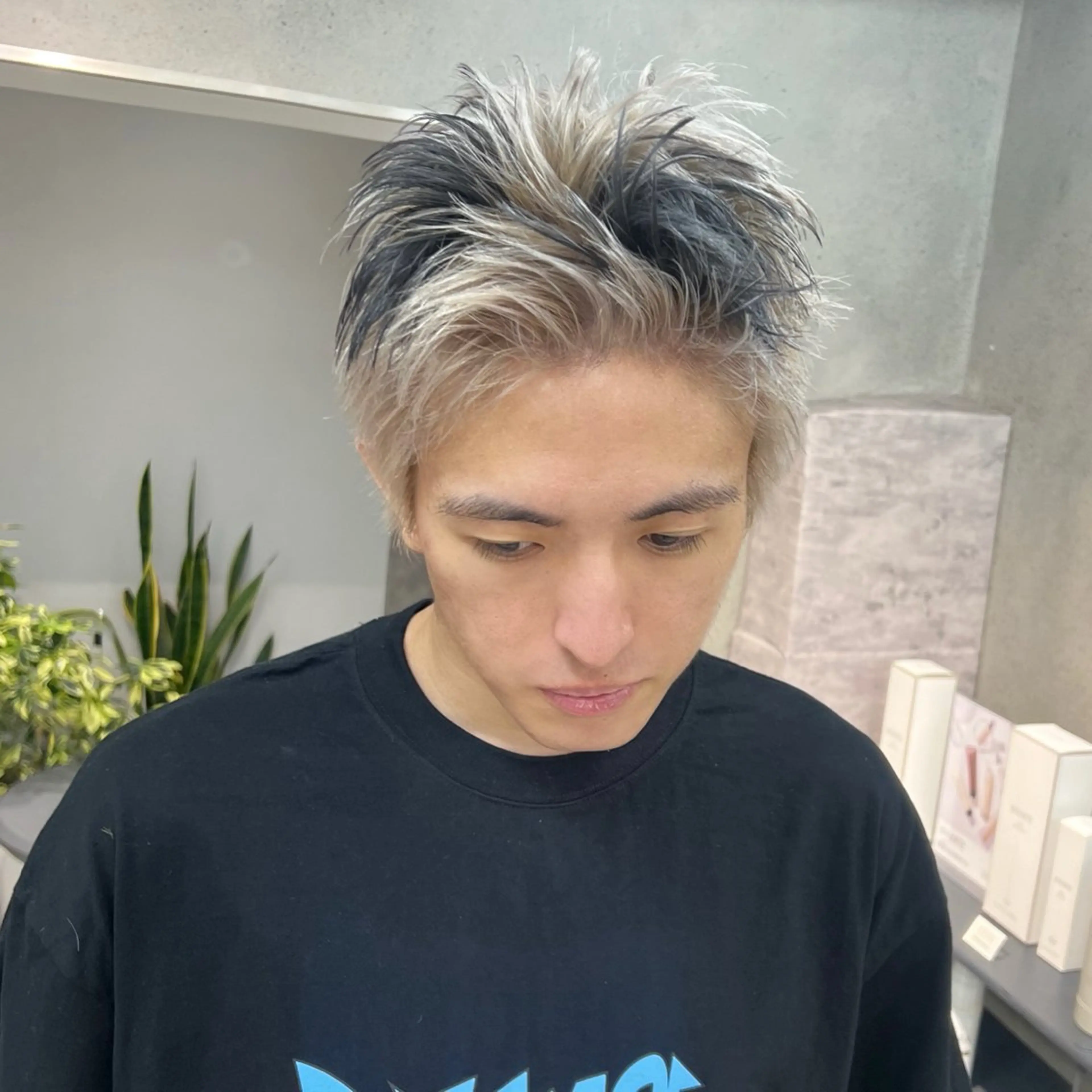 カラー メンズ デザインカラー カット ヘアカラー ハイトーンカラー/ さらさのヘアスタイル