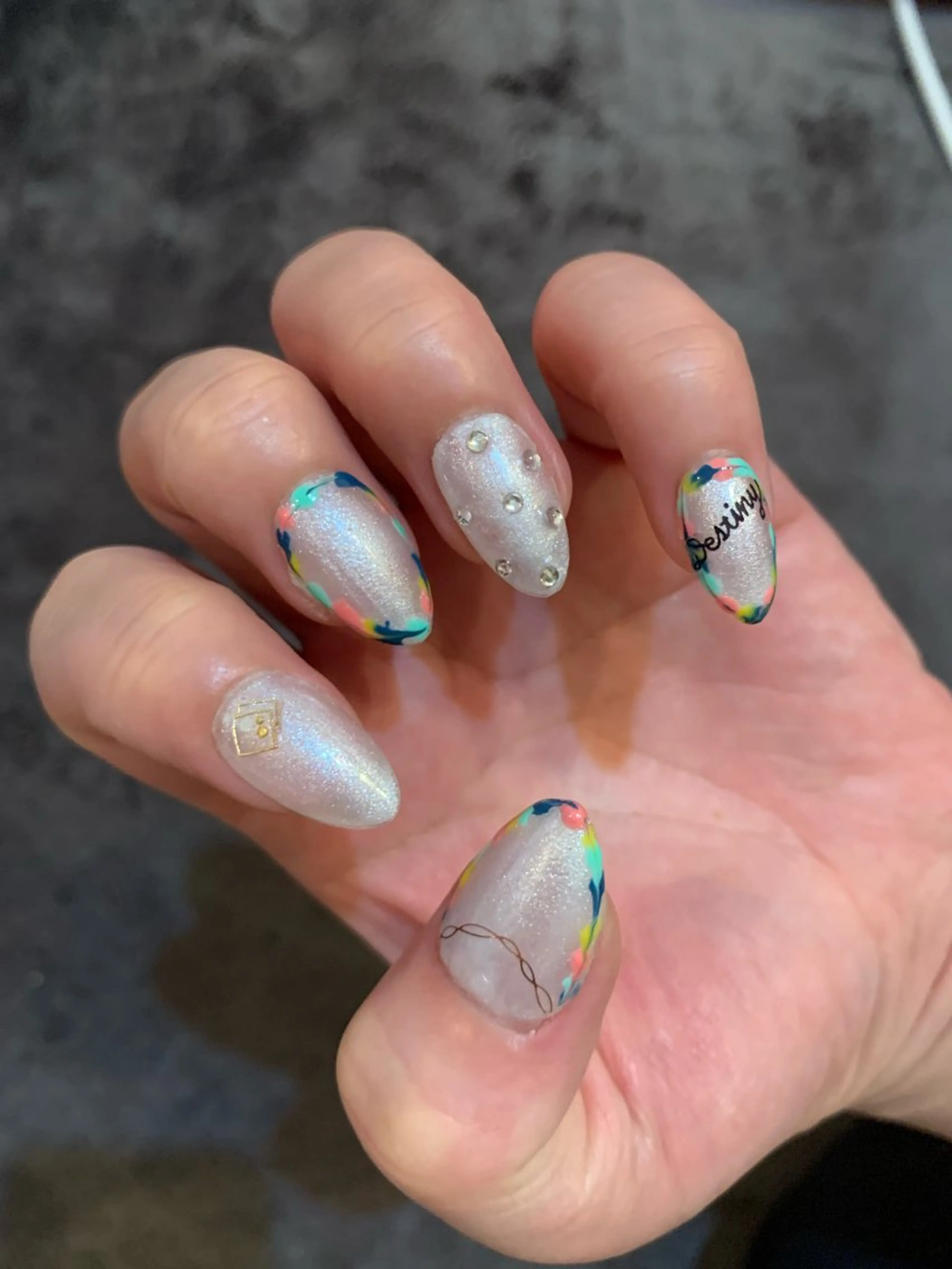 ネイル ハンドネイル トータルビューティー CQのネイルデザイン