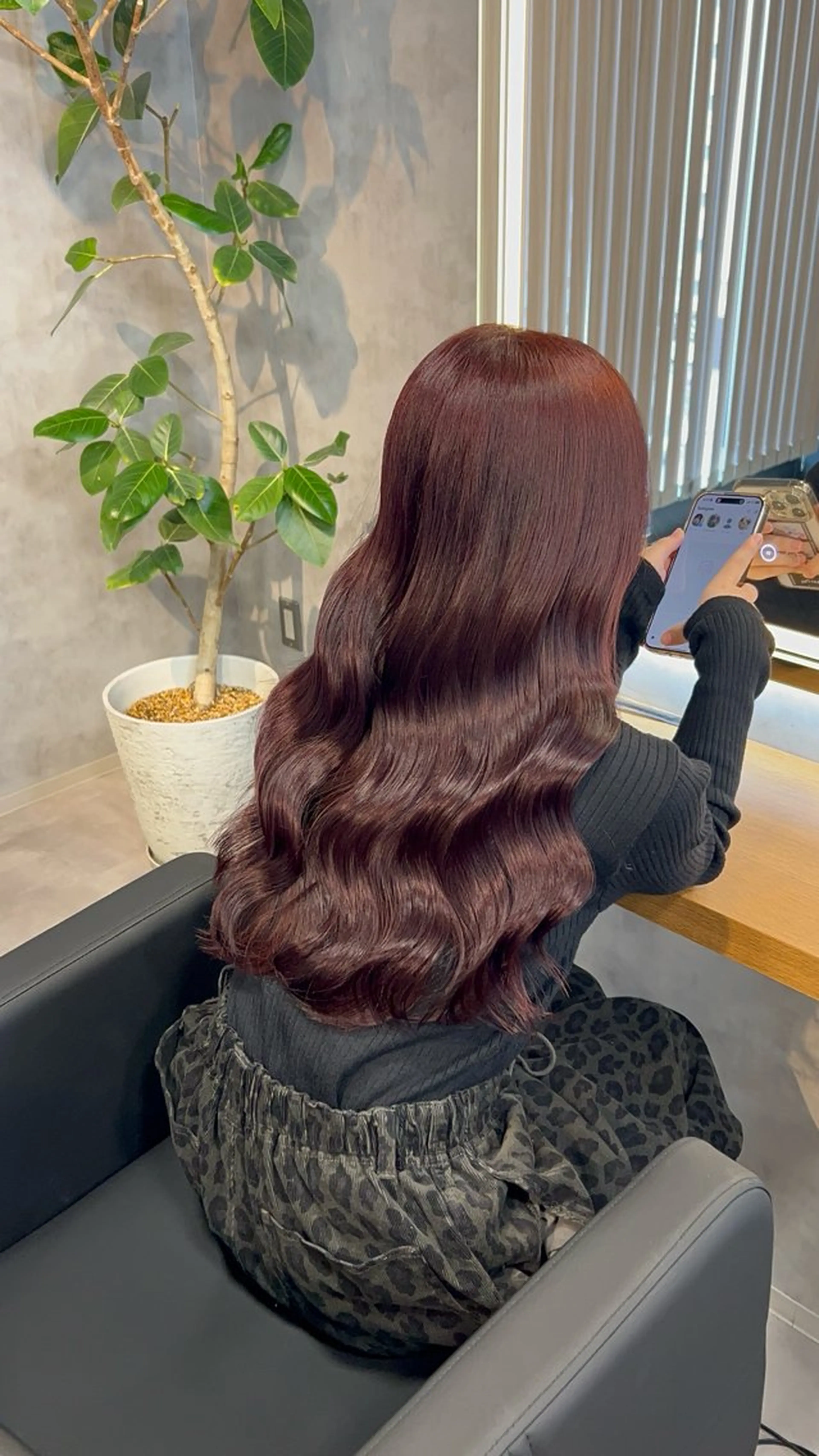 ロング カラー ヘアアレンジ ヘアカラー ブリーチなしの達人 🌈KAITOのヘアスタイル