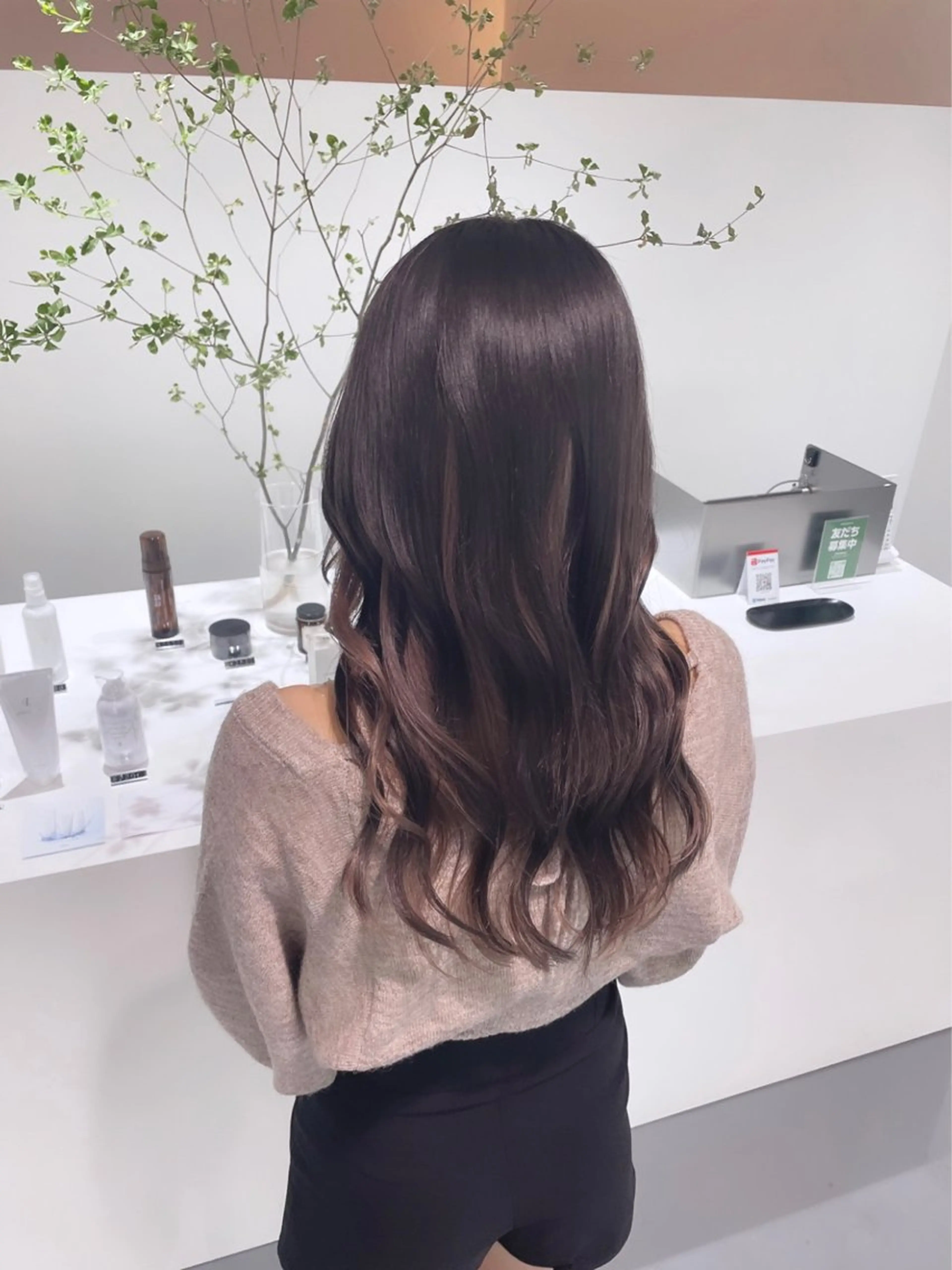 セミロング ヘアカラー 西山祐生/ハイトーン /ケアブリーチ/艶髪のヘアスタイル