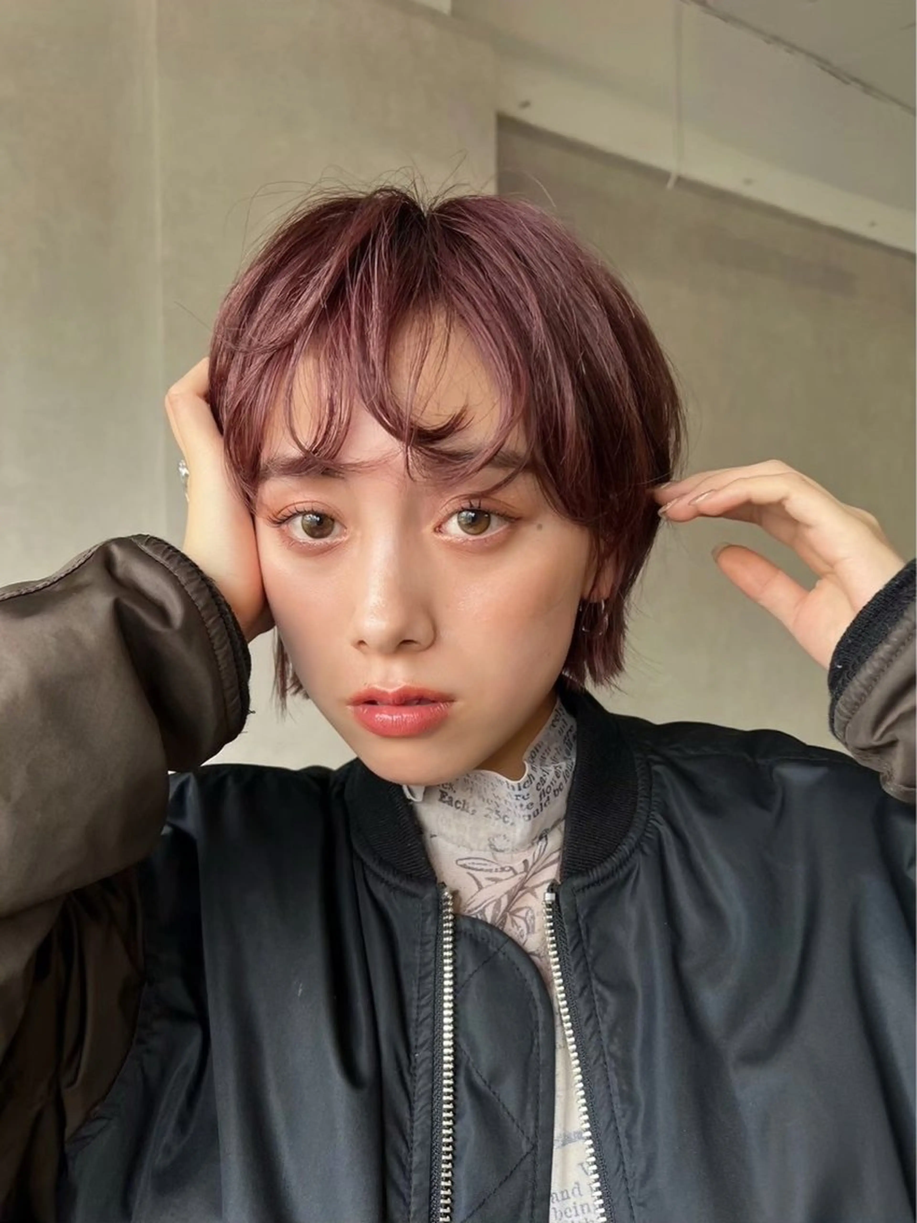 ショート カラー レイヤー✂︎ぷつボブ 艶カラー🤍noaのヘアスタイル