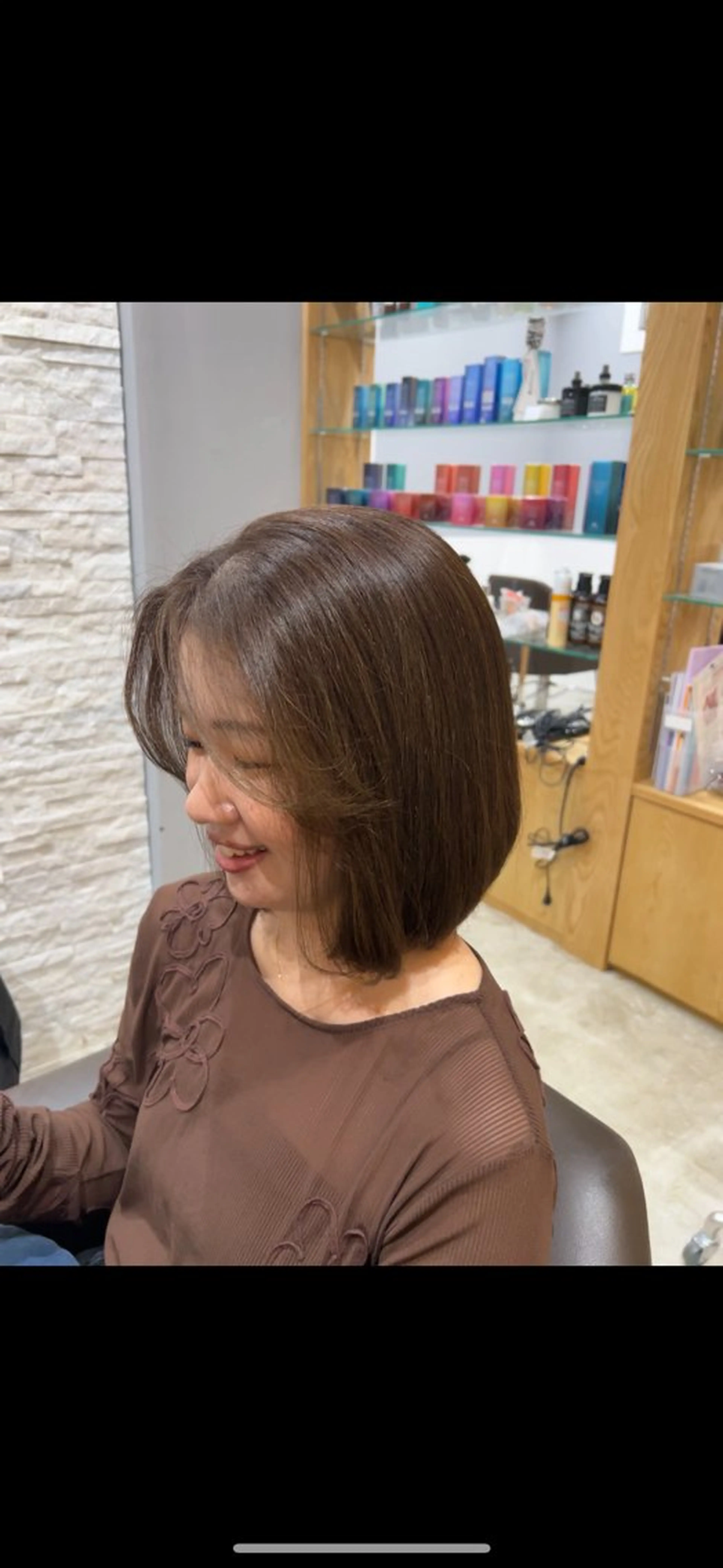 ミディアム カット ヘアカラー トリートメント miloc MOMOKAのヘアスタイル